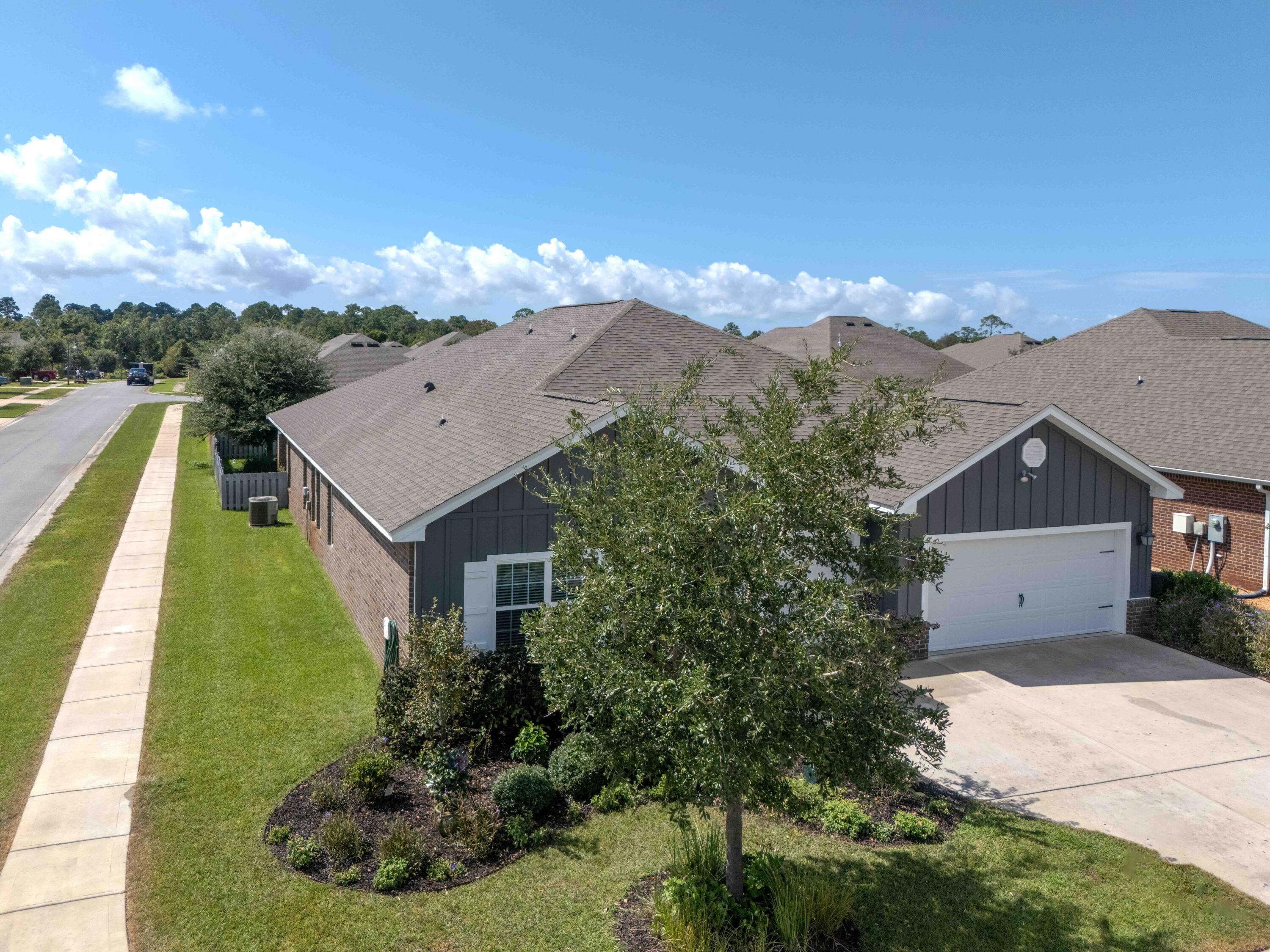 HAMMOCK BAY - Residential