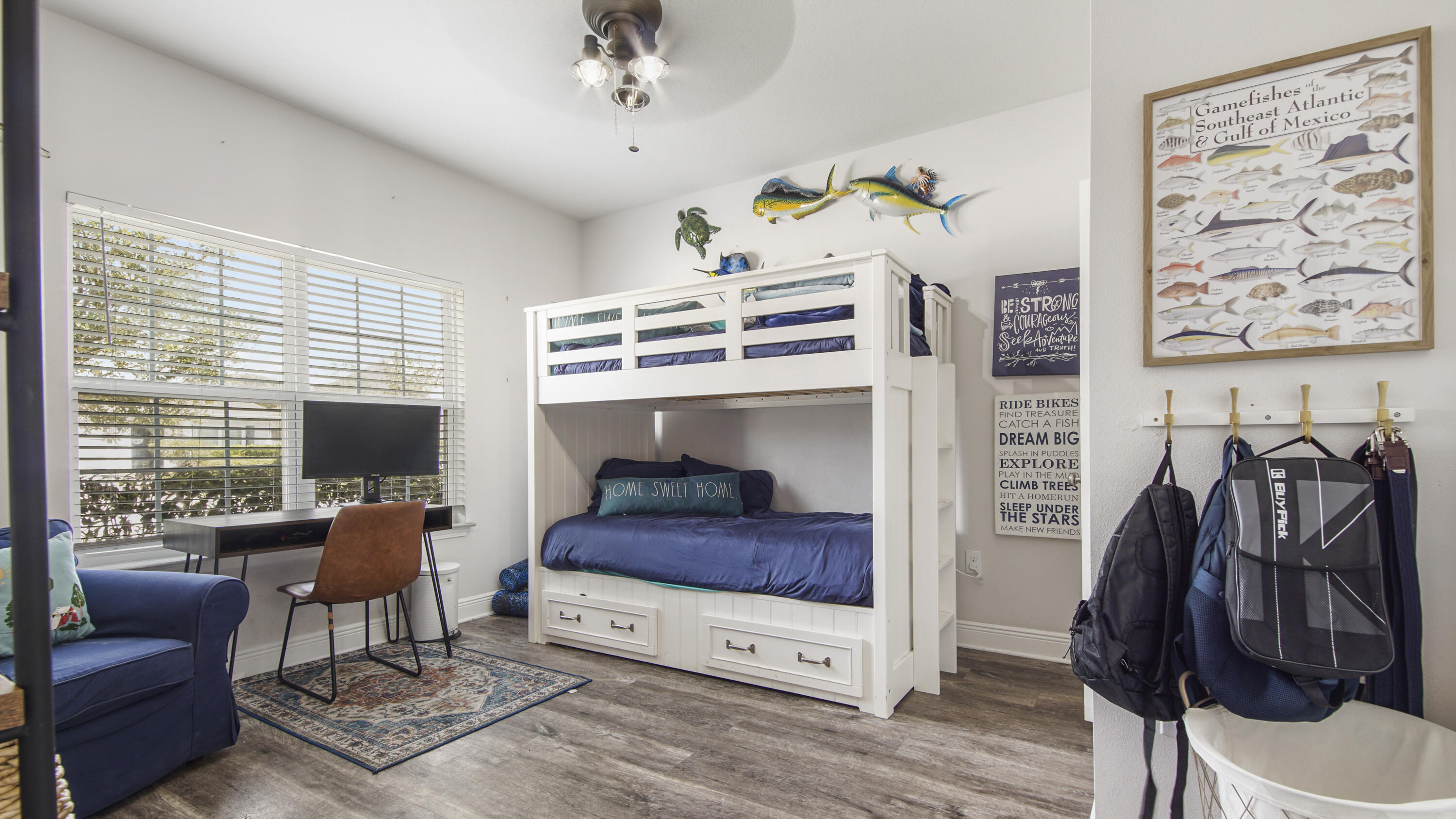 HAMMOCK BAY - Residential