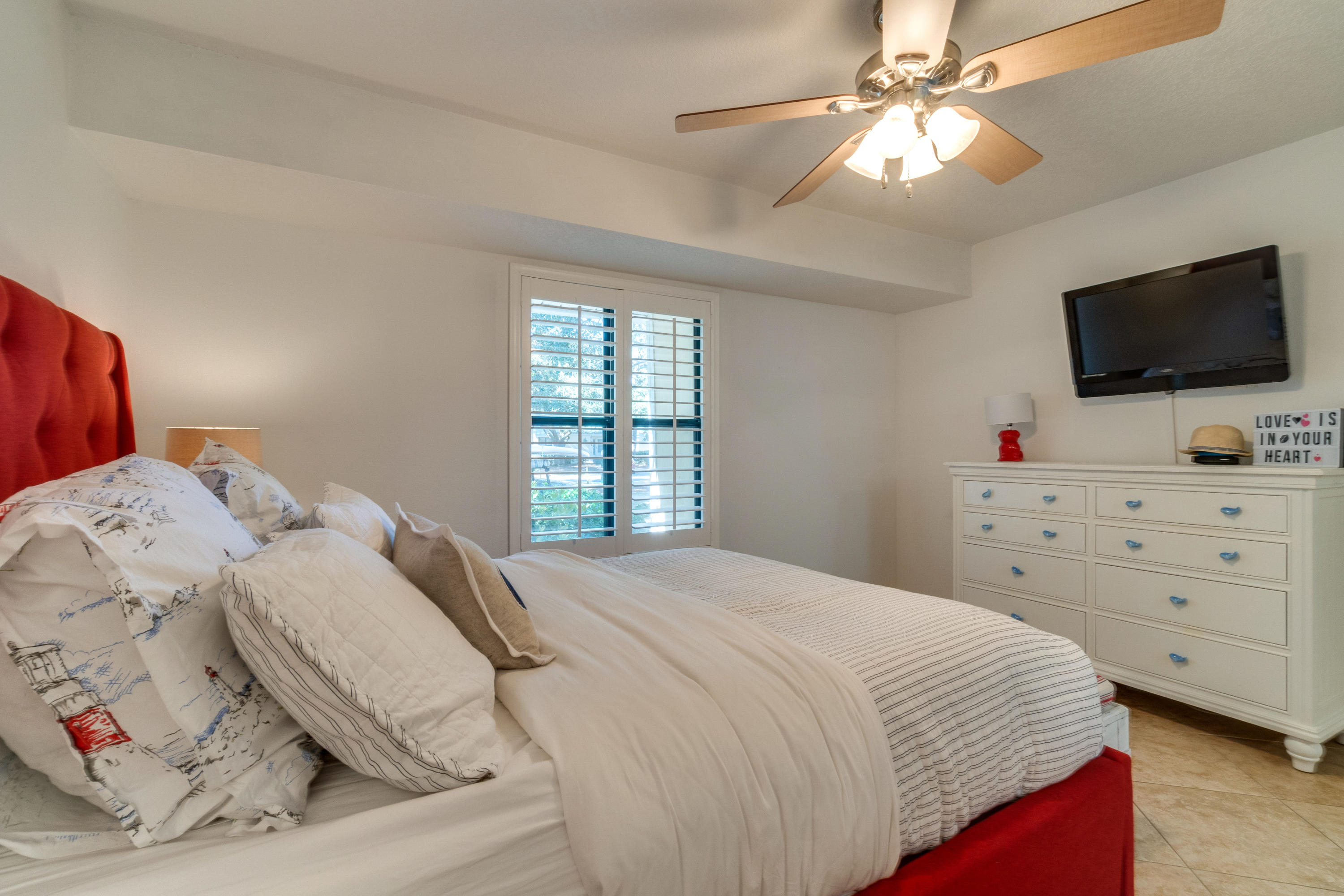 BAYOU VILLAGE CONDO PH 2 - Residential