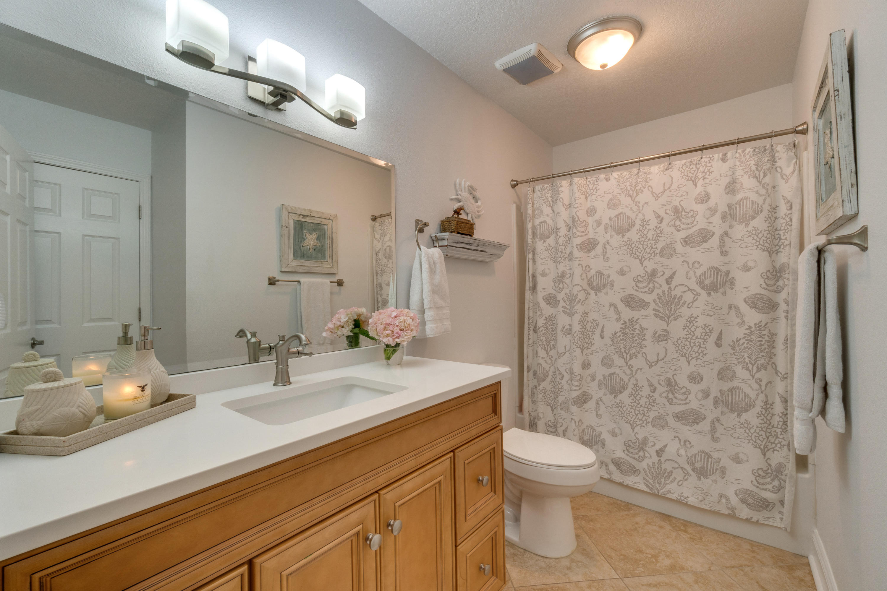 BAYOU VILLAGE CONDO PH 2 - Residential