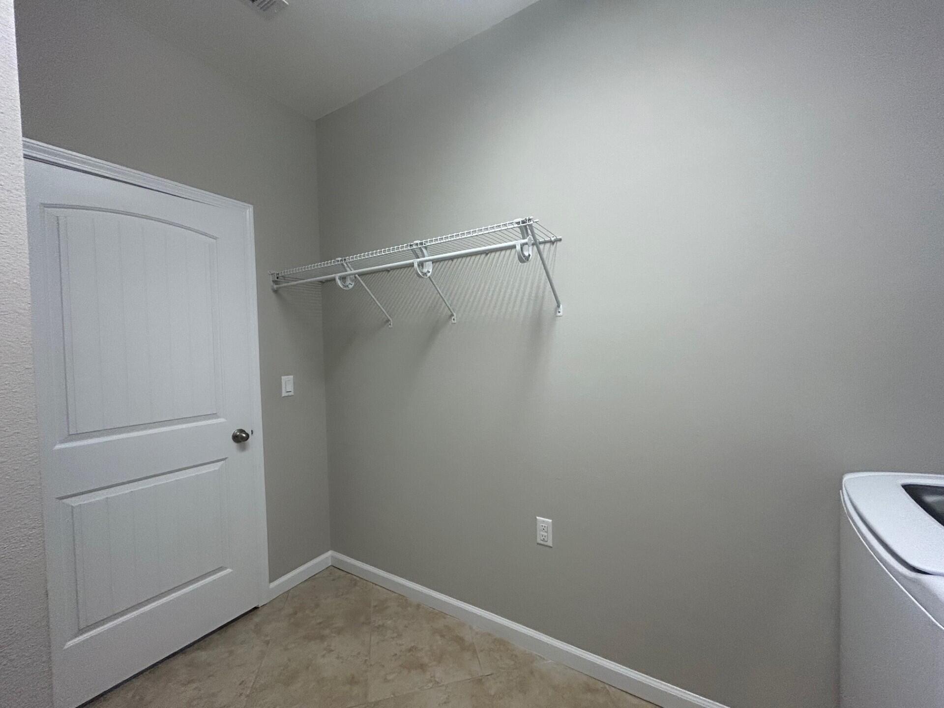 METES & BOUNDS - Residential Lease