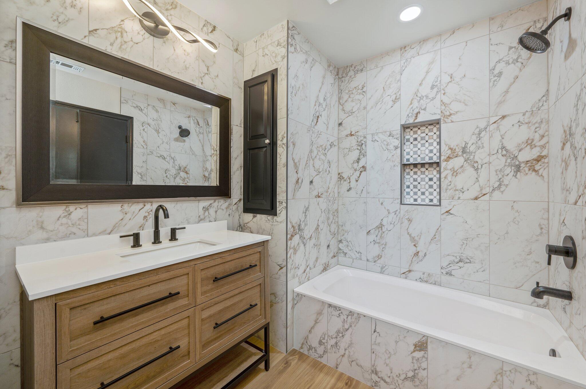 BAYOU POQUITO - Residential