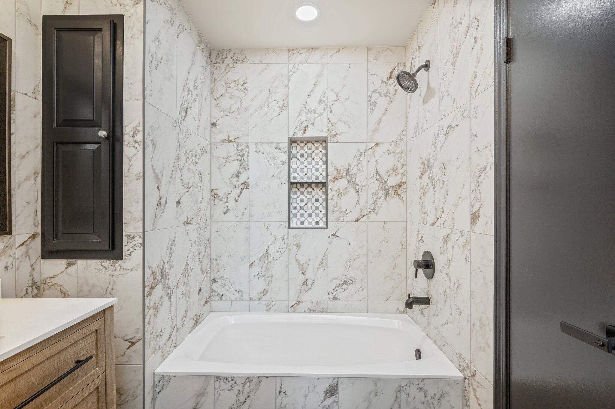 BAYOU POQUITO - Residential