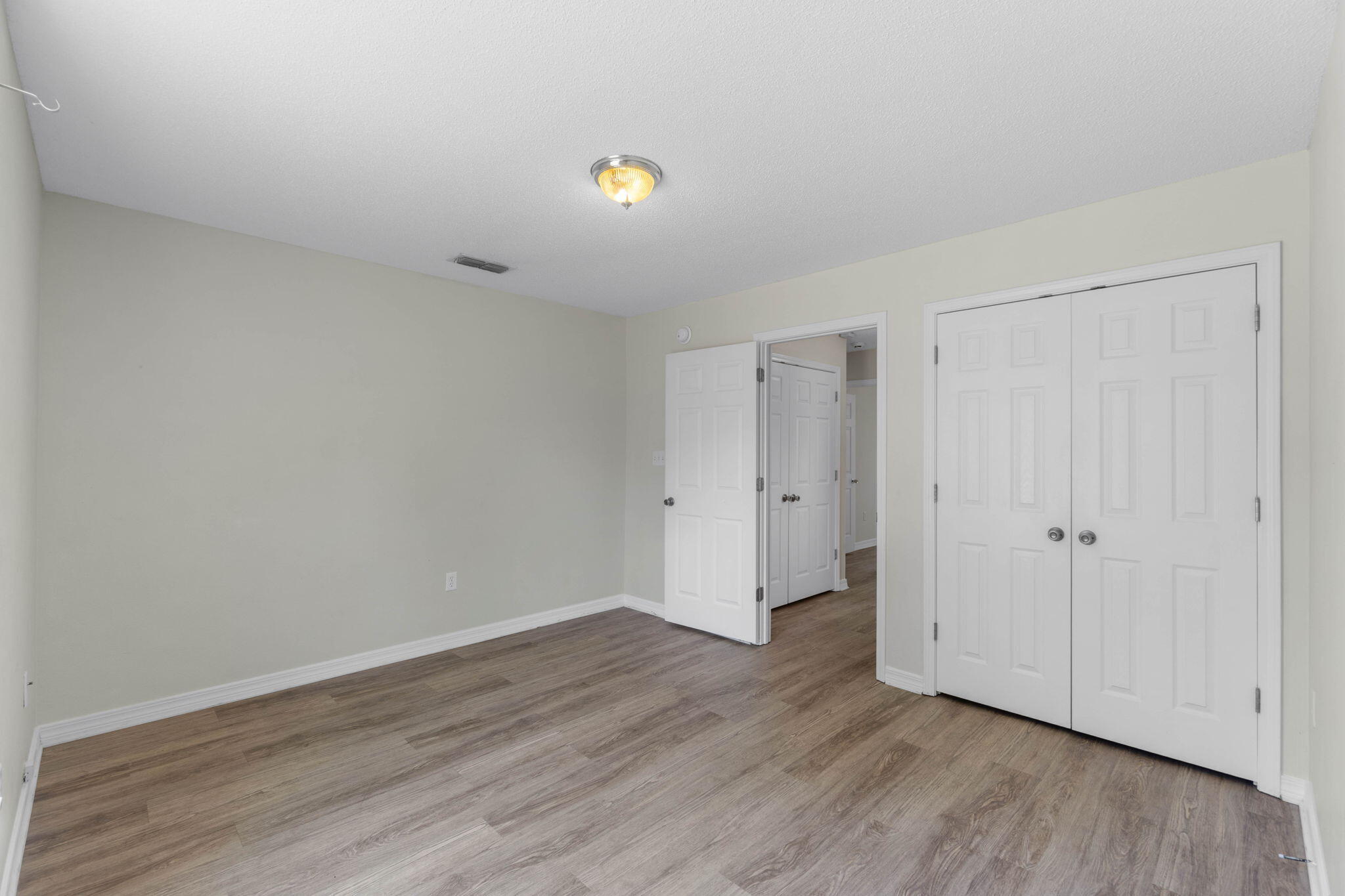 RIDGE CREST PH II - Residential Lease
