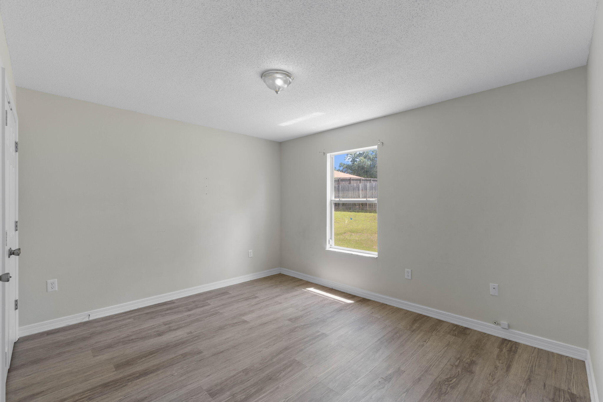 RIDGE CREST PH II - Residential Lease
