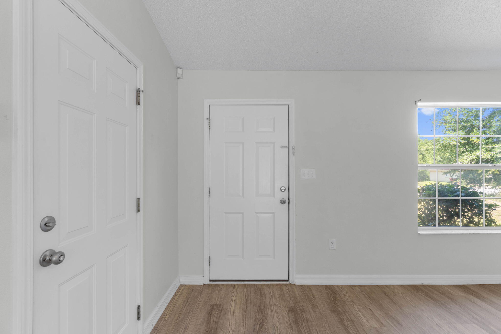 RIDGE CREST PH II - Residential Lease