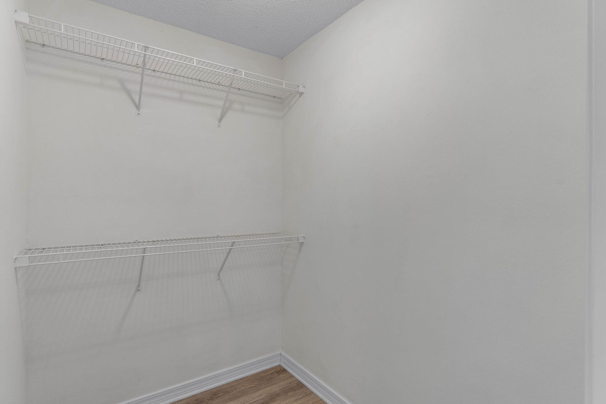 RIDGE CREST PH II - Residential Lease