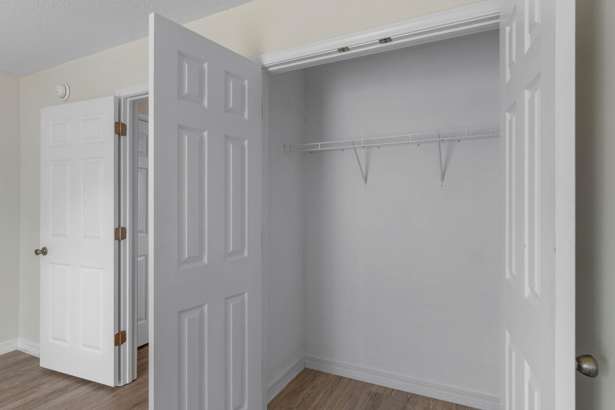 RIDGE CREST PH II - Residential Lease