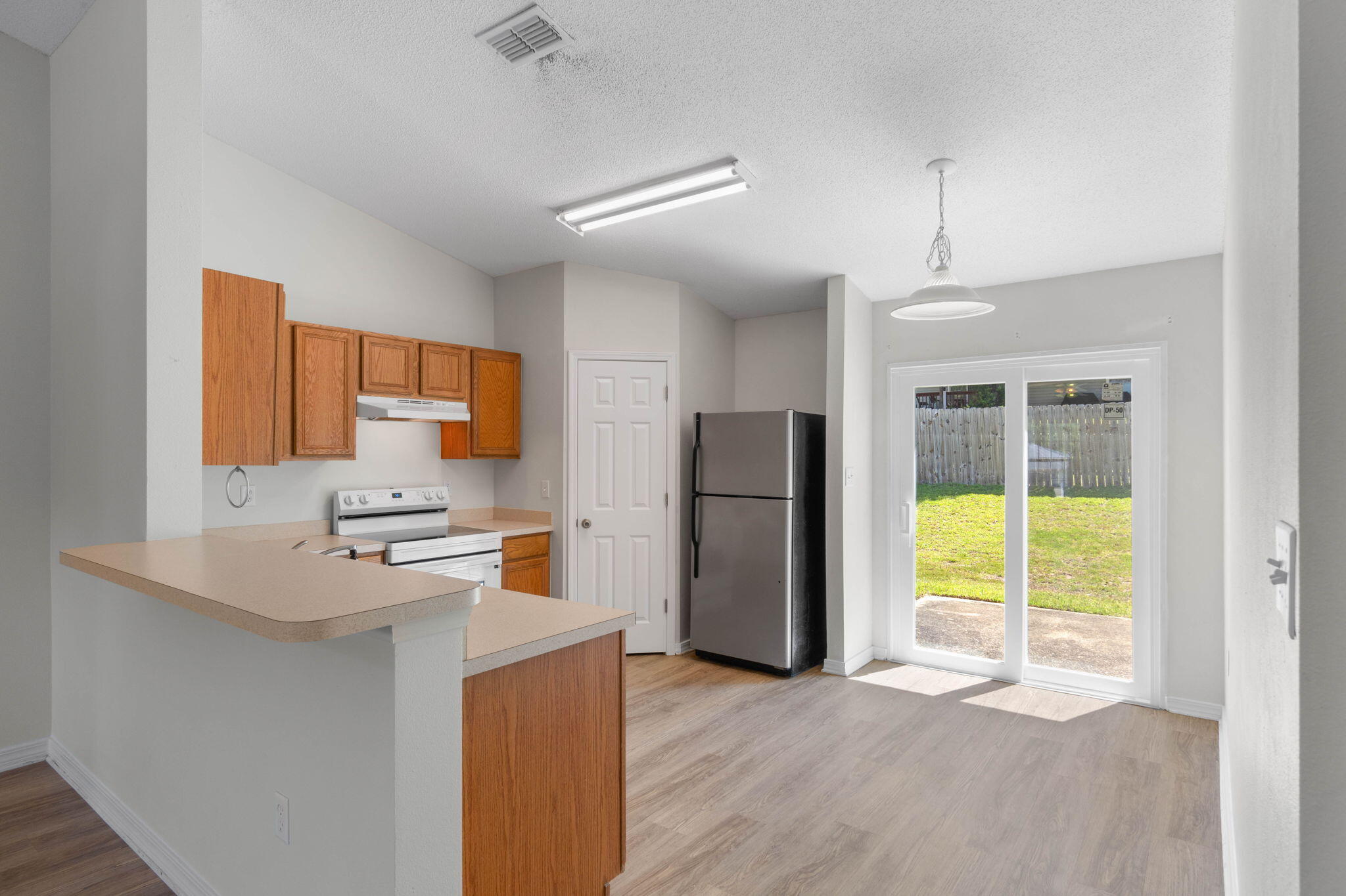 RIDGE CREST PH II - Residential Lease