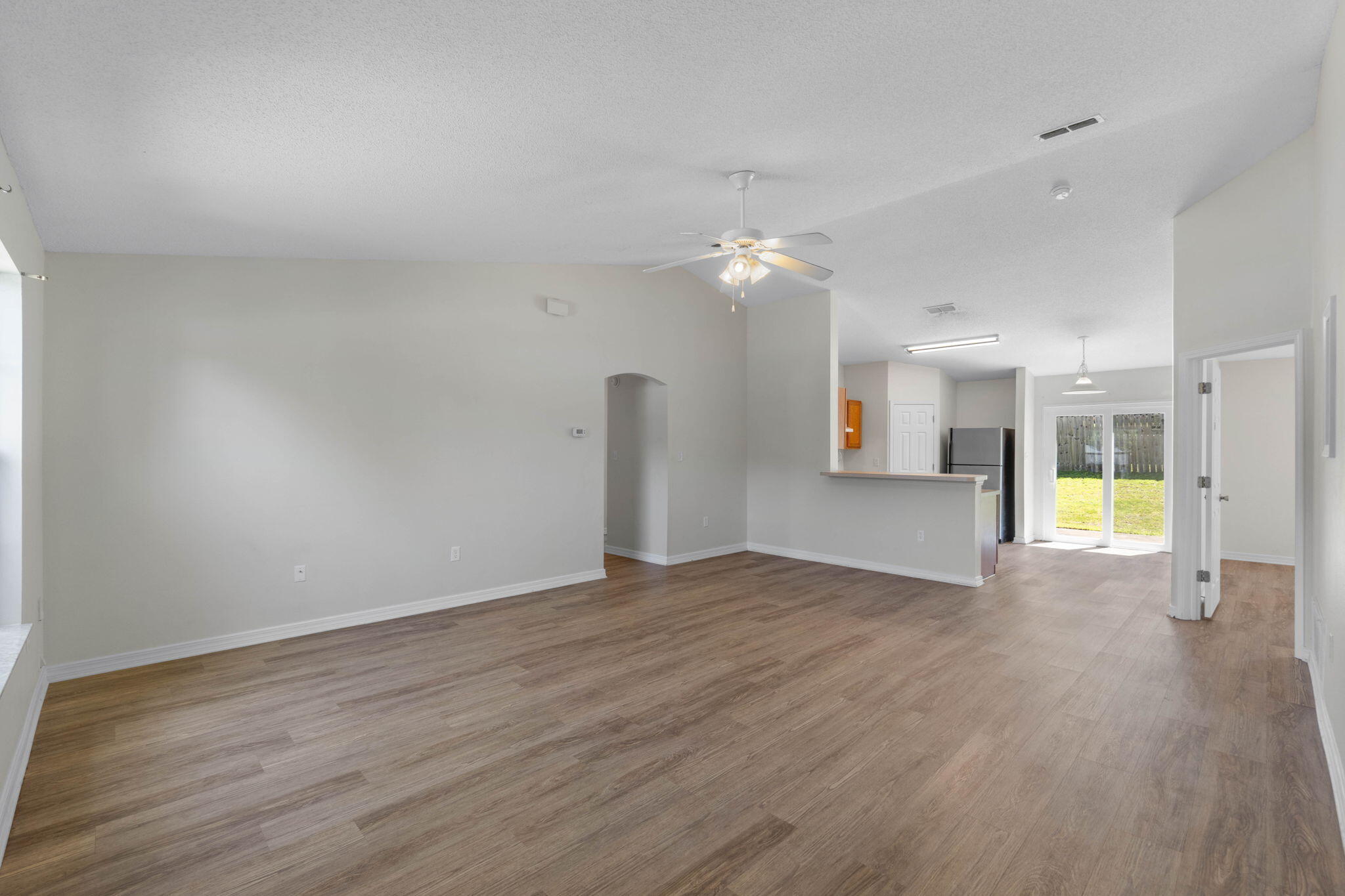 RIDGE CREST PH II - Residential Lease