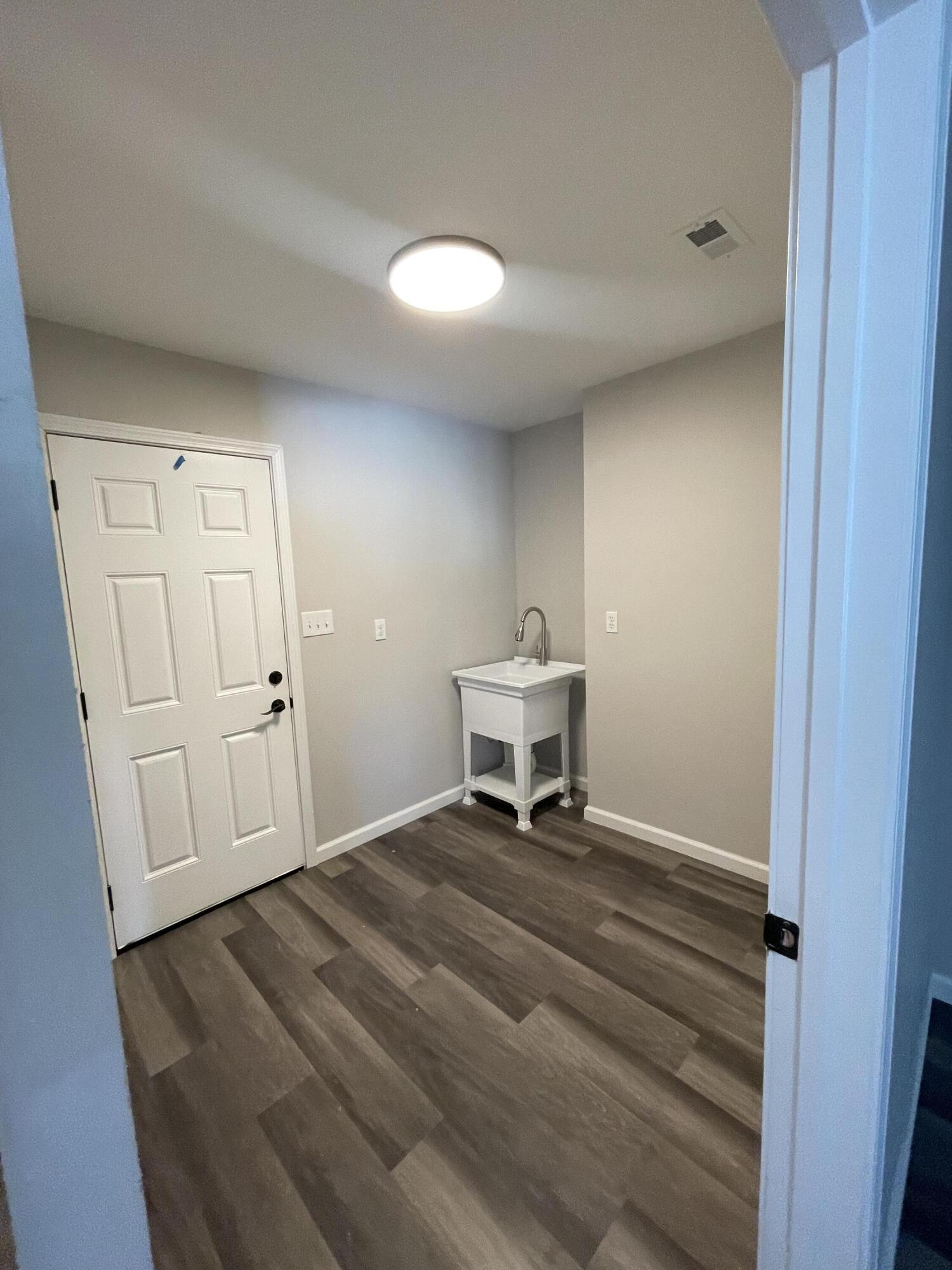 BRISTOL PARK - Residential