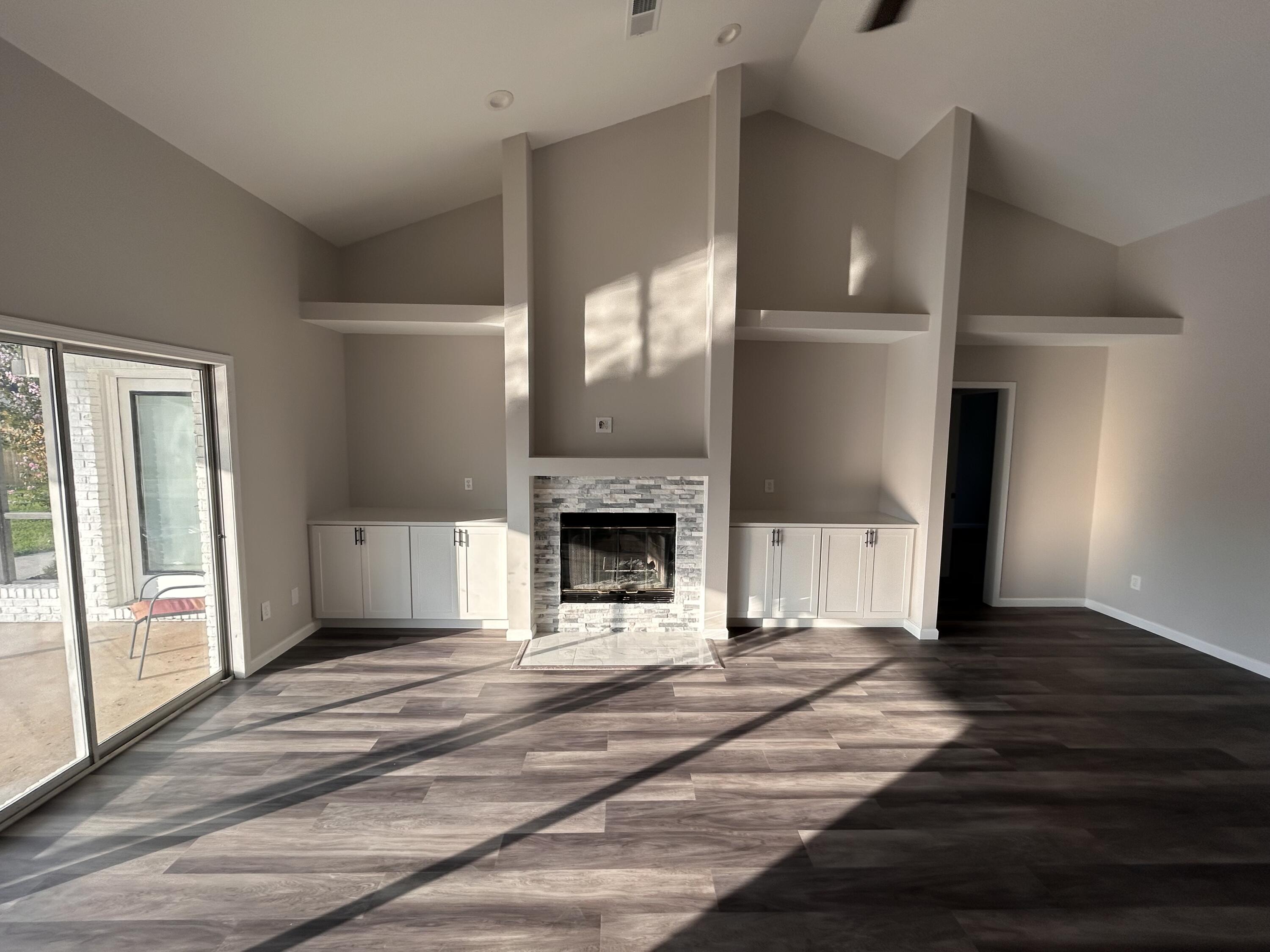 BRISTOL PARK - Residential