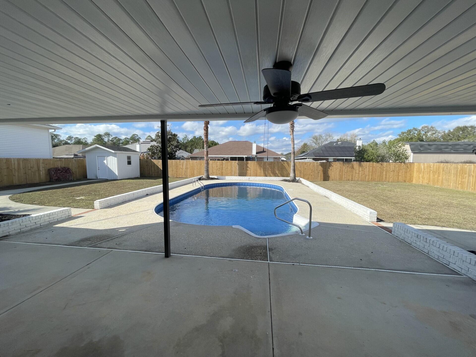 BRISTOL PARK - Residential