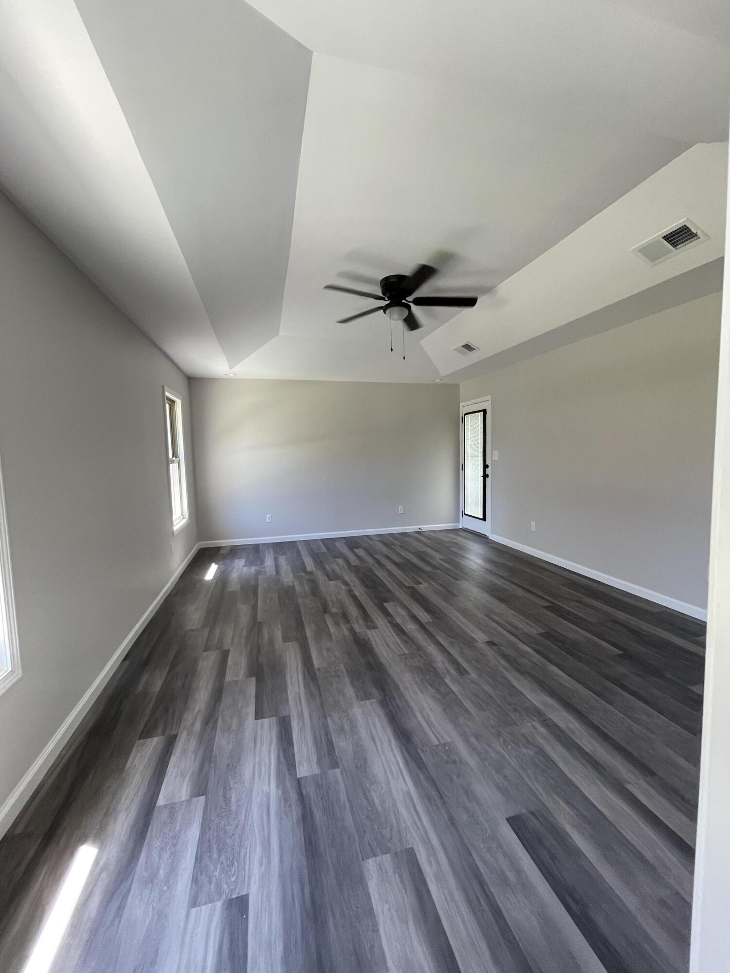 BRISTOL PARK - Residential