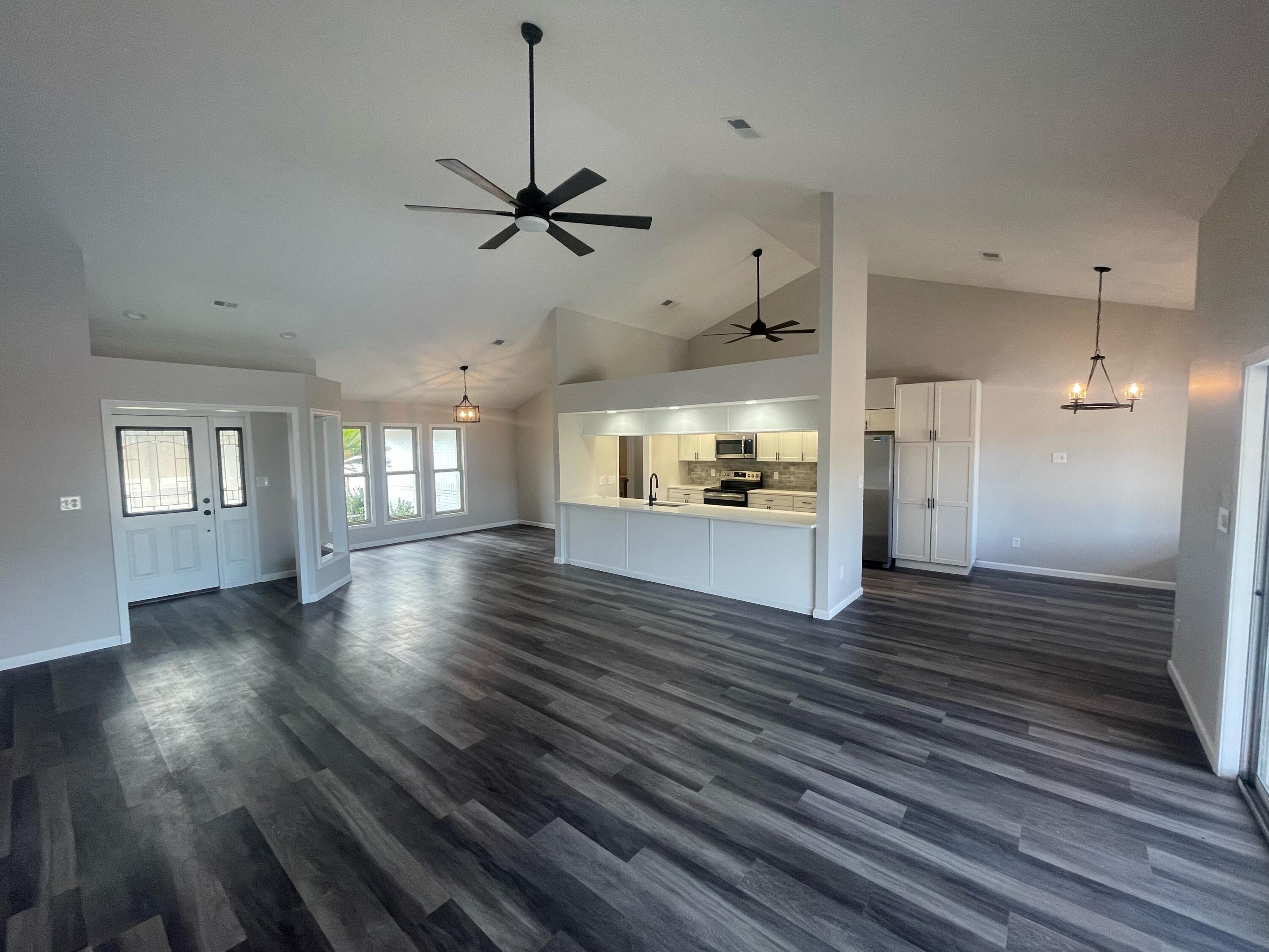 BRISTOL PARK - Residential