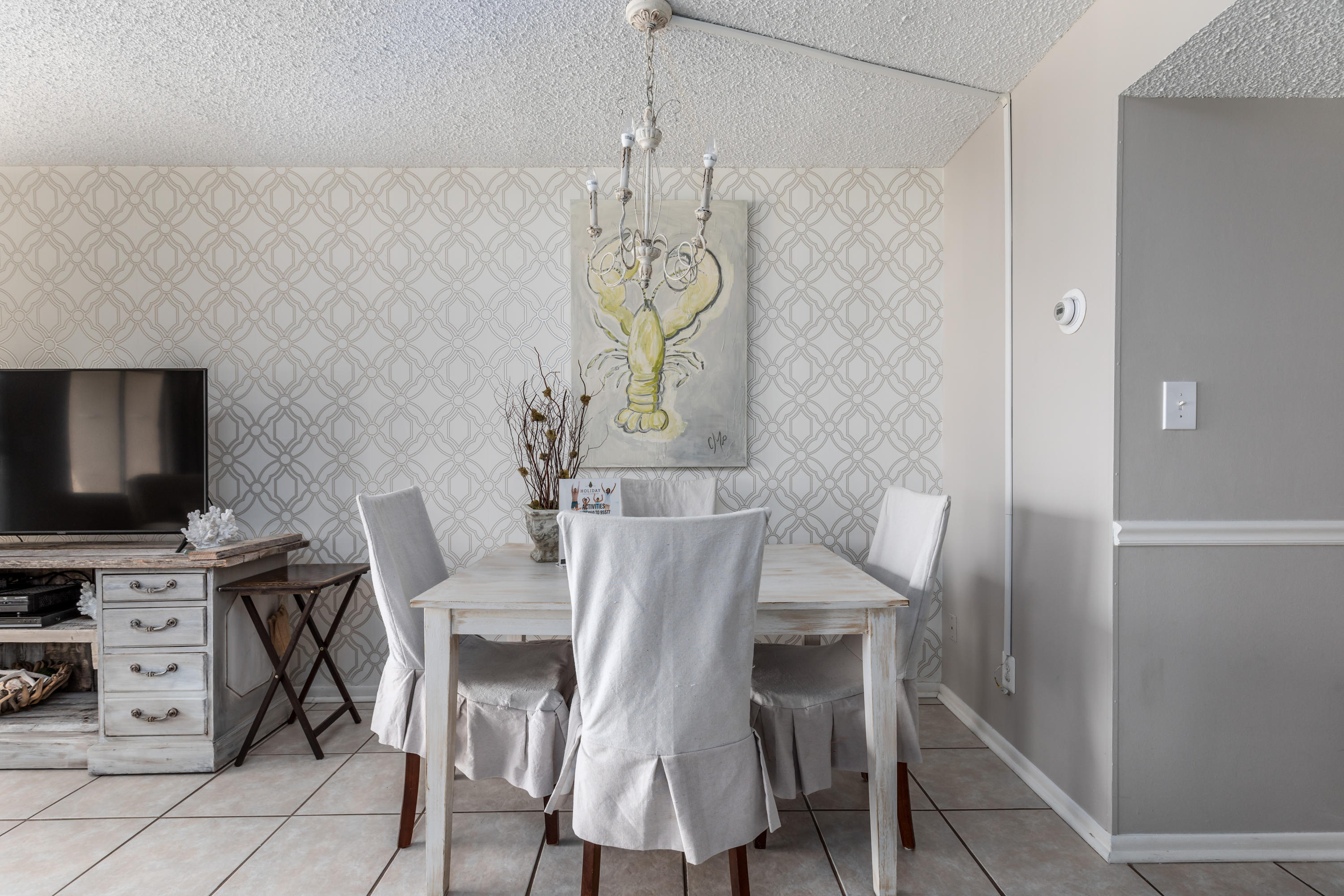 HOLIDAY SURF & RACQUET CLUB - Residential