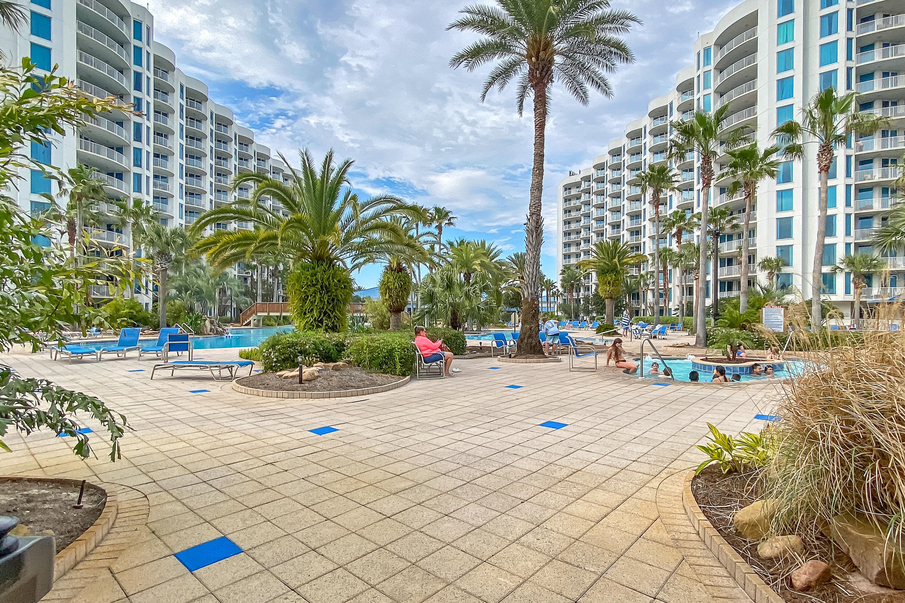 THE PALMS OF DESTIN - Residential