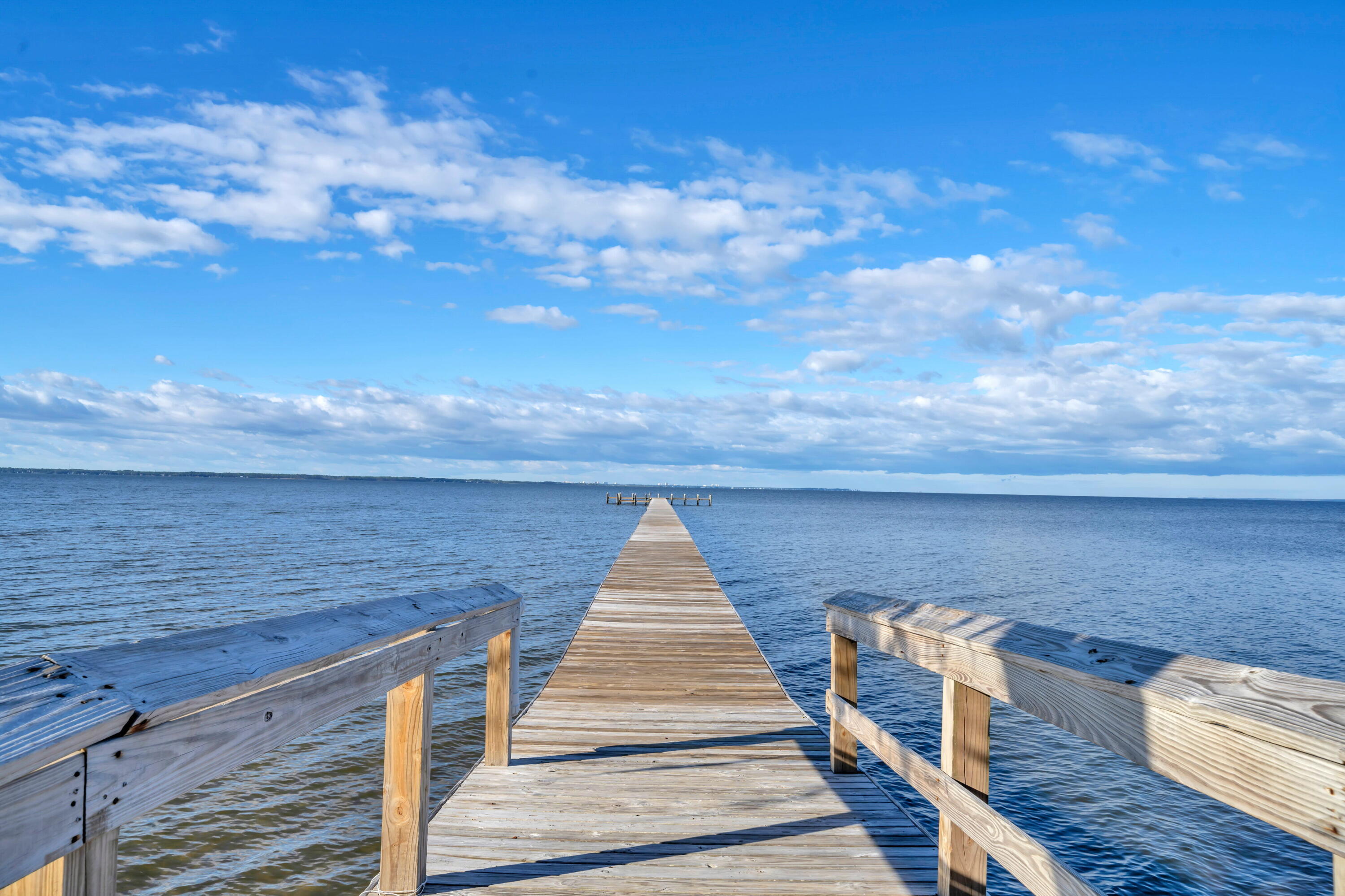 STEAMBOAT LANDING - Land