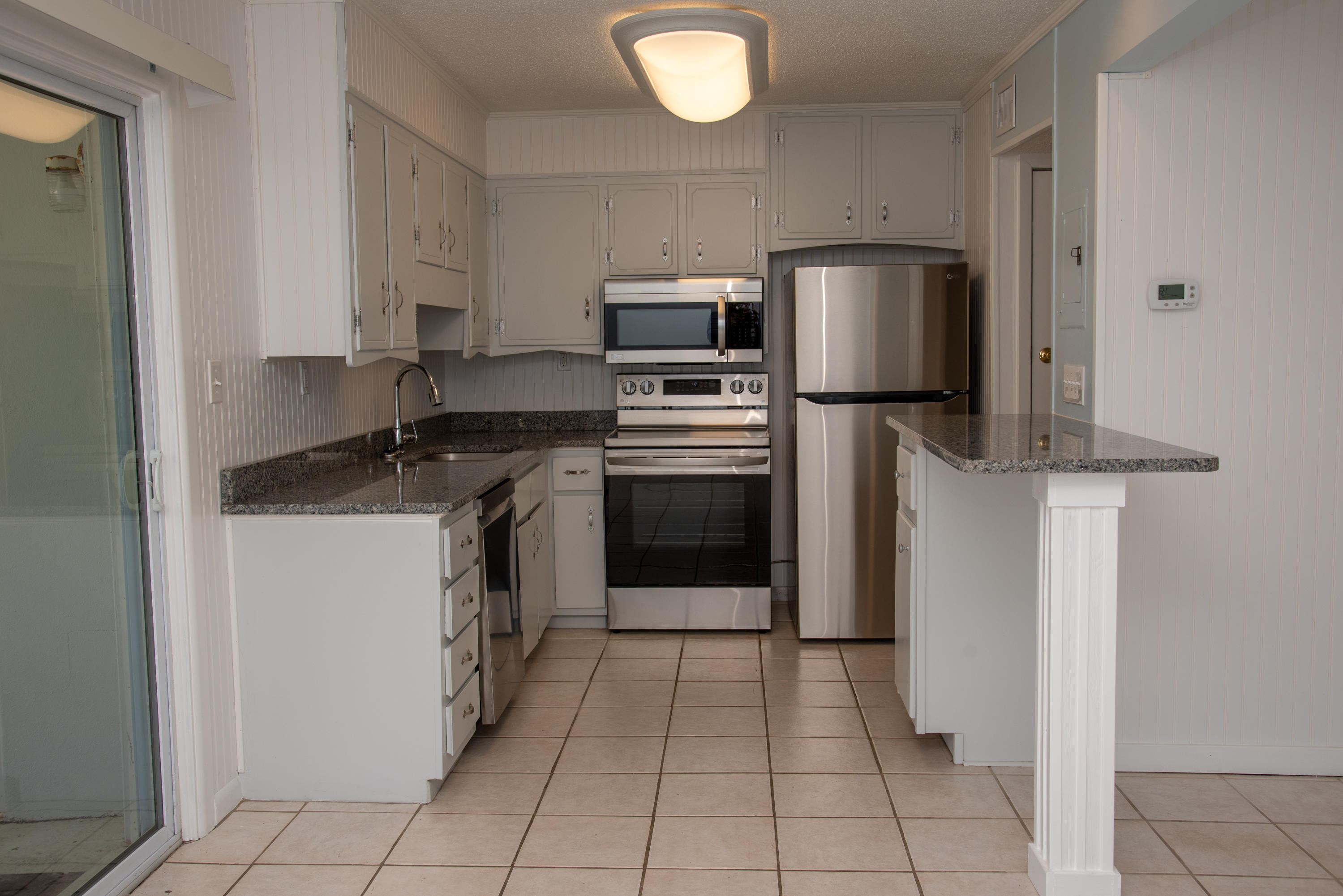 HOLIDAY ISLE-HARBOR - Residential Lease