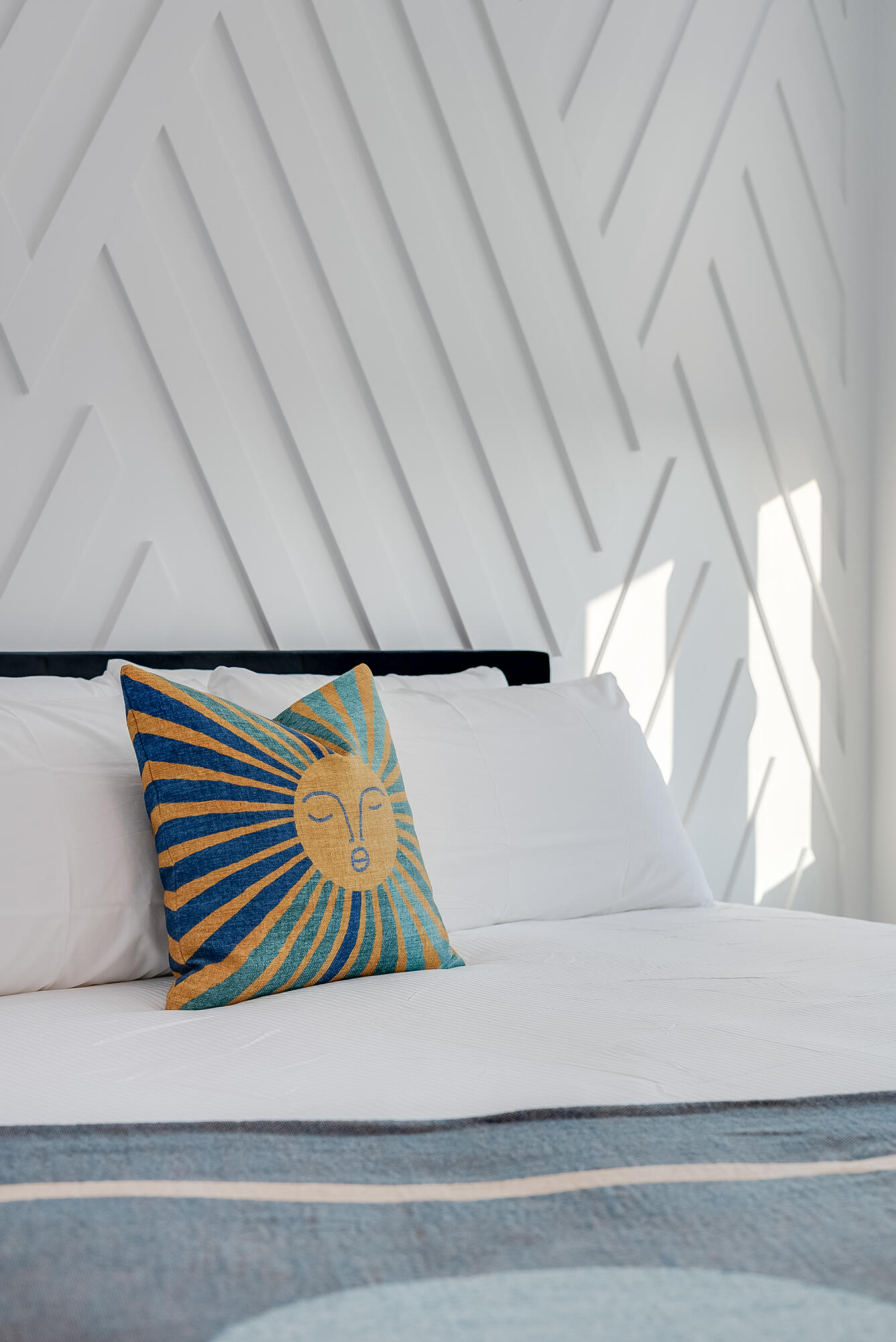 LAGUNA BEACH - Residential