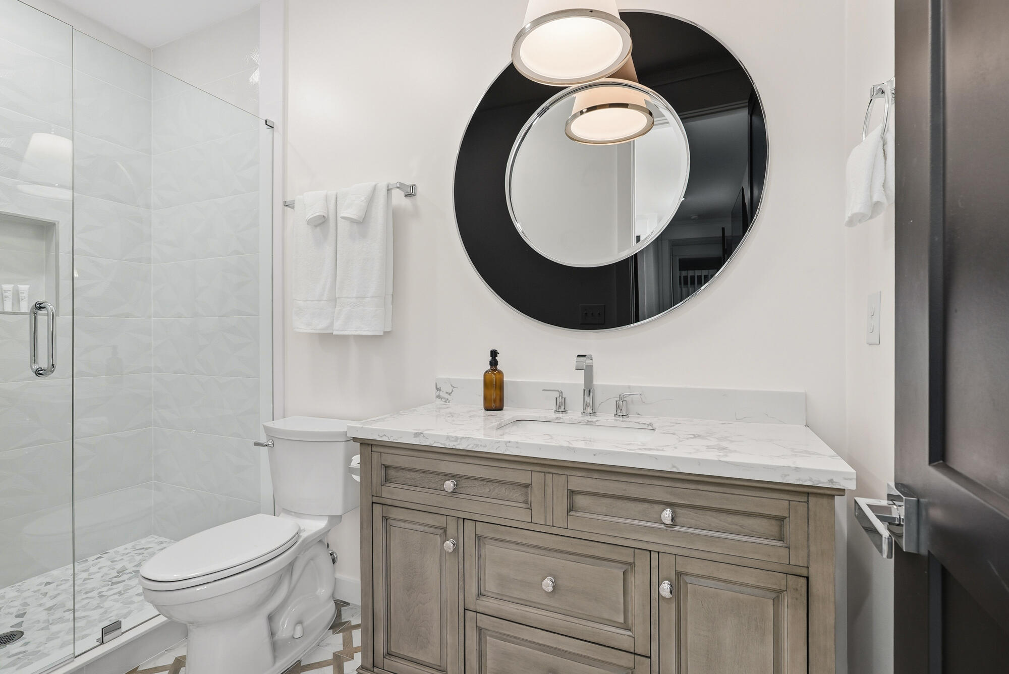 LAGUNA BEACH - Residential