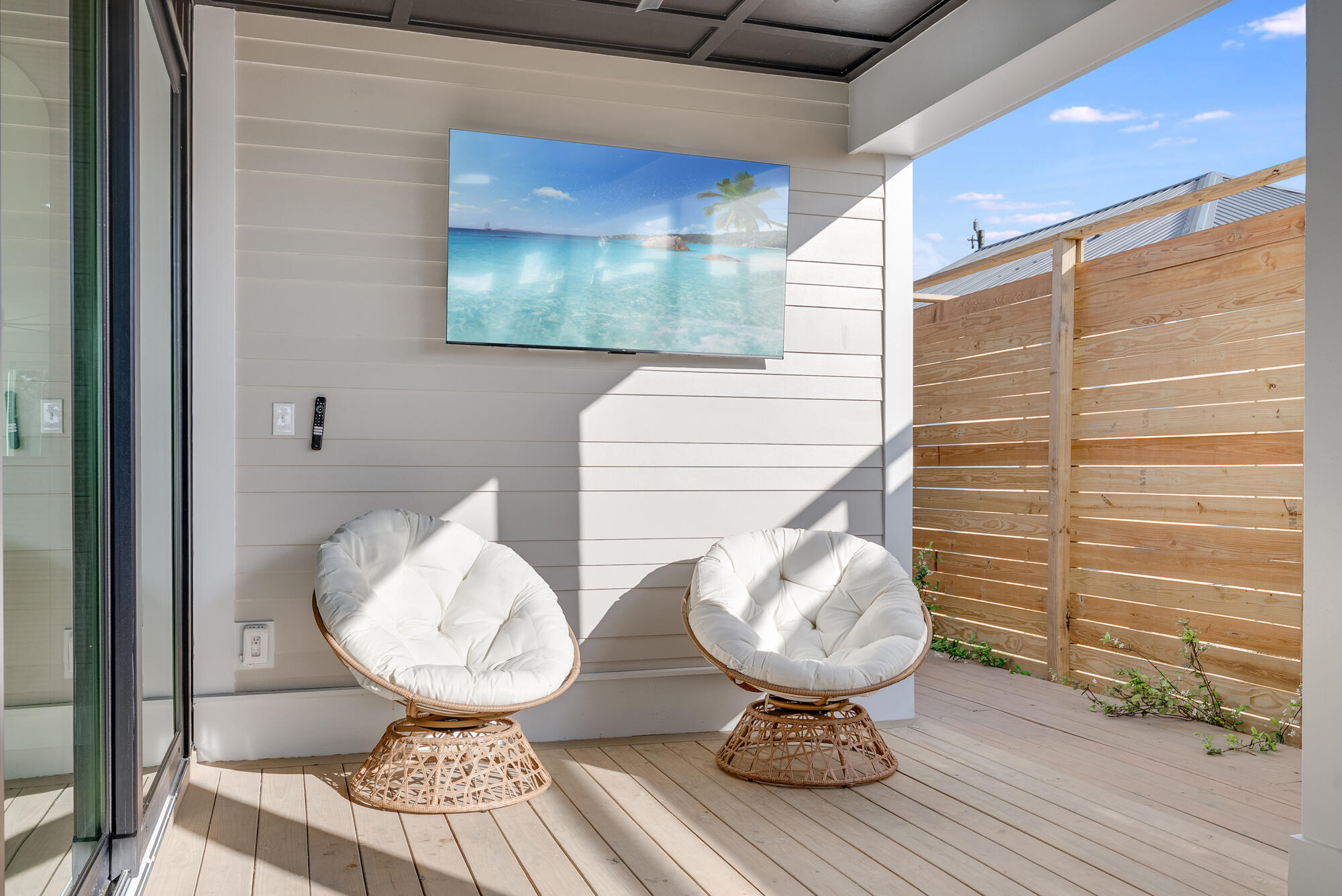 LAGUNA BEACH - Residential