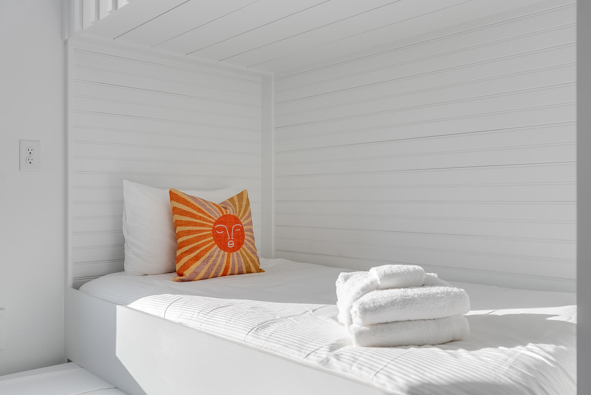 LAGUNA BEACH - Residential