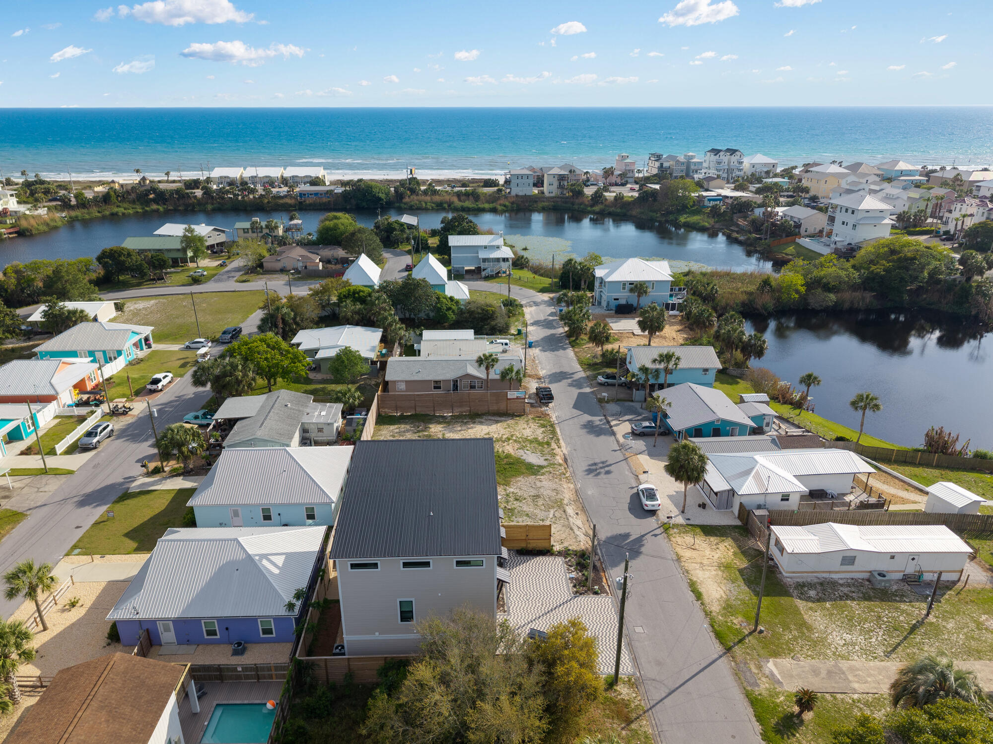 LAGUNA BEACH - Residential