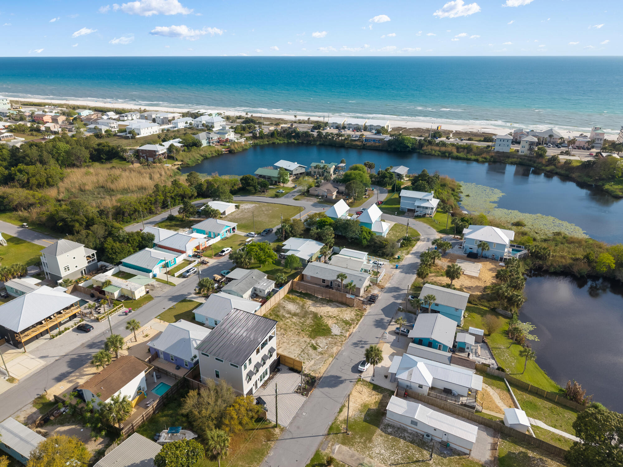 LAGUNA BEACH - Residential