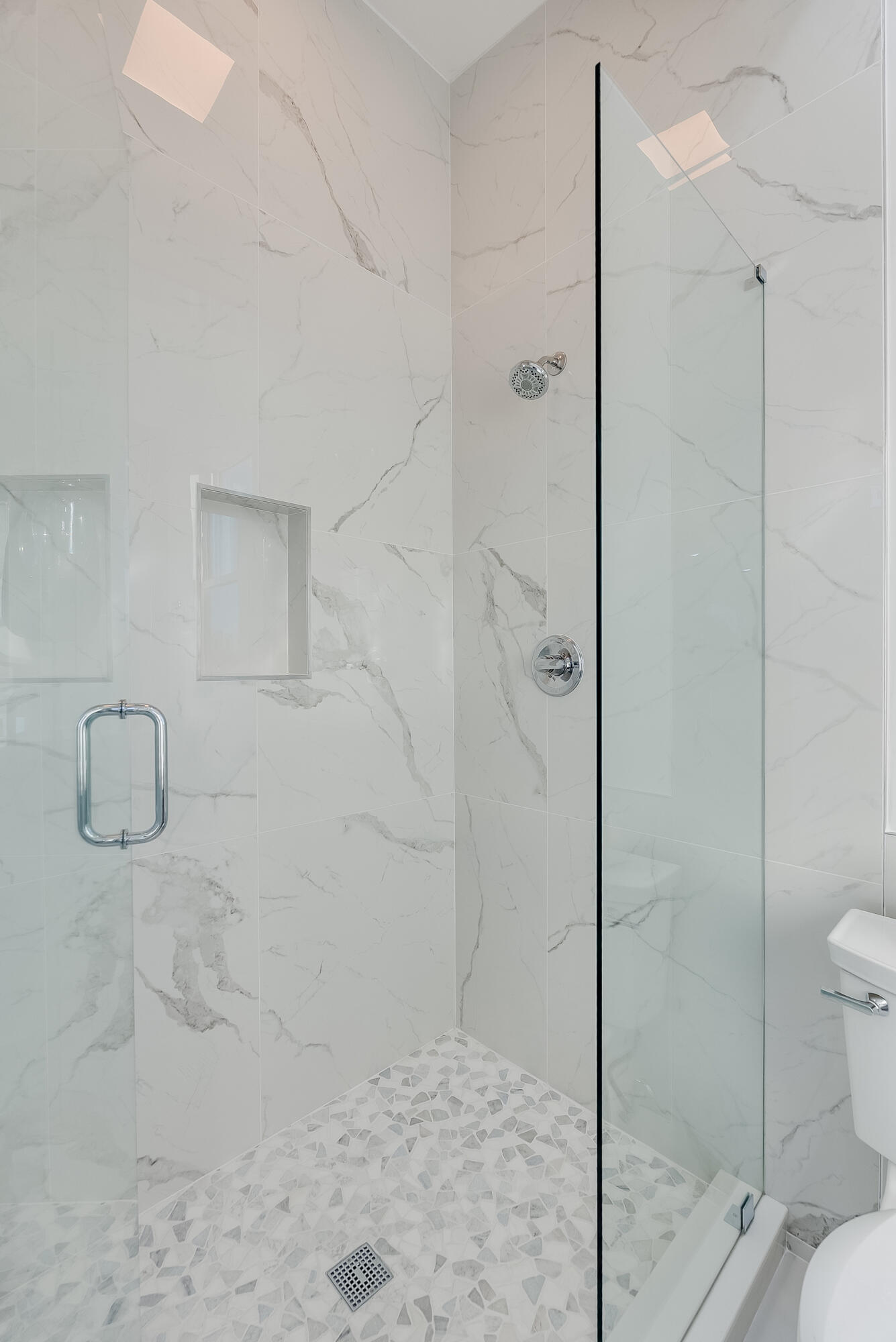 LAGUNA BEACH - Residential