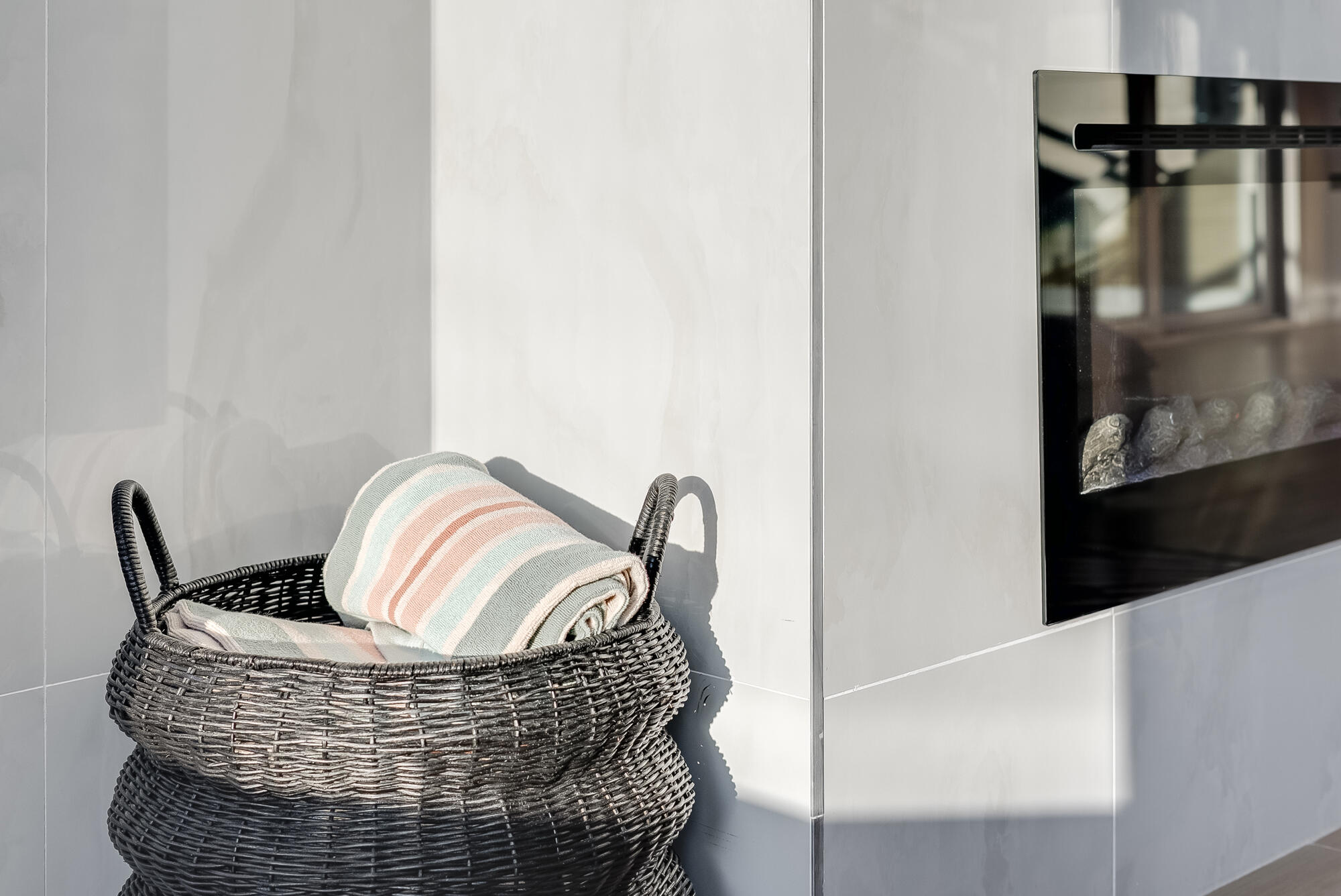 LAGUNA BEACH - Residential