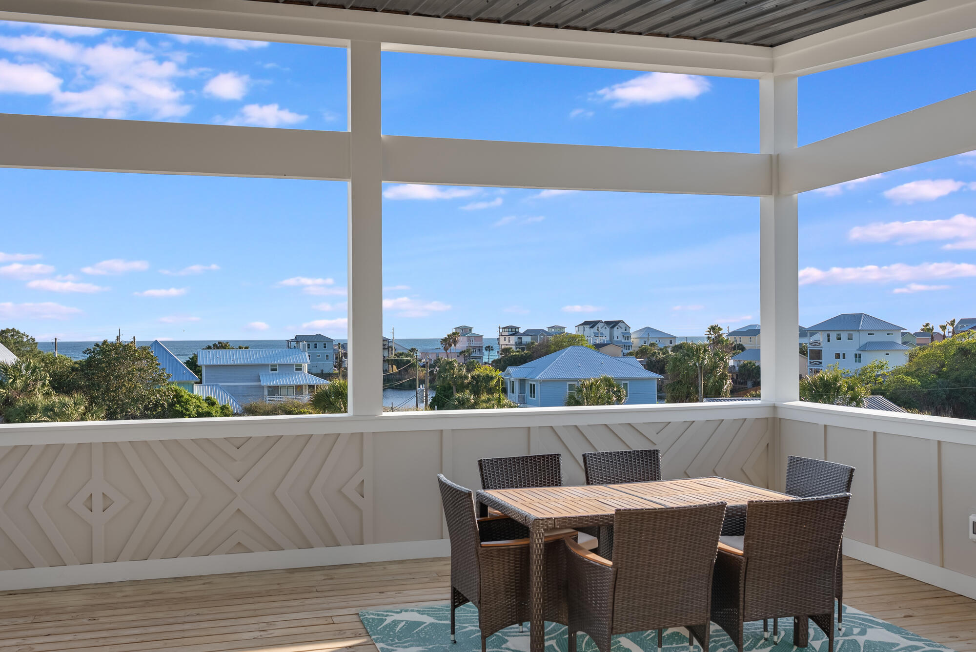 LAGUNA BEACH - Residential