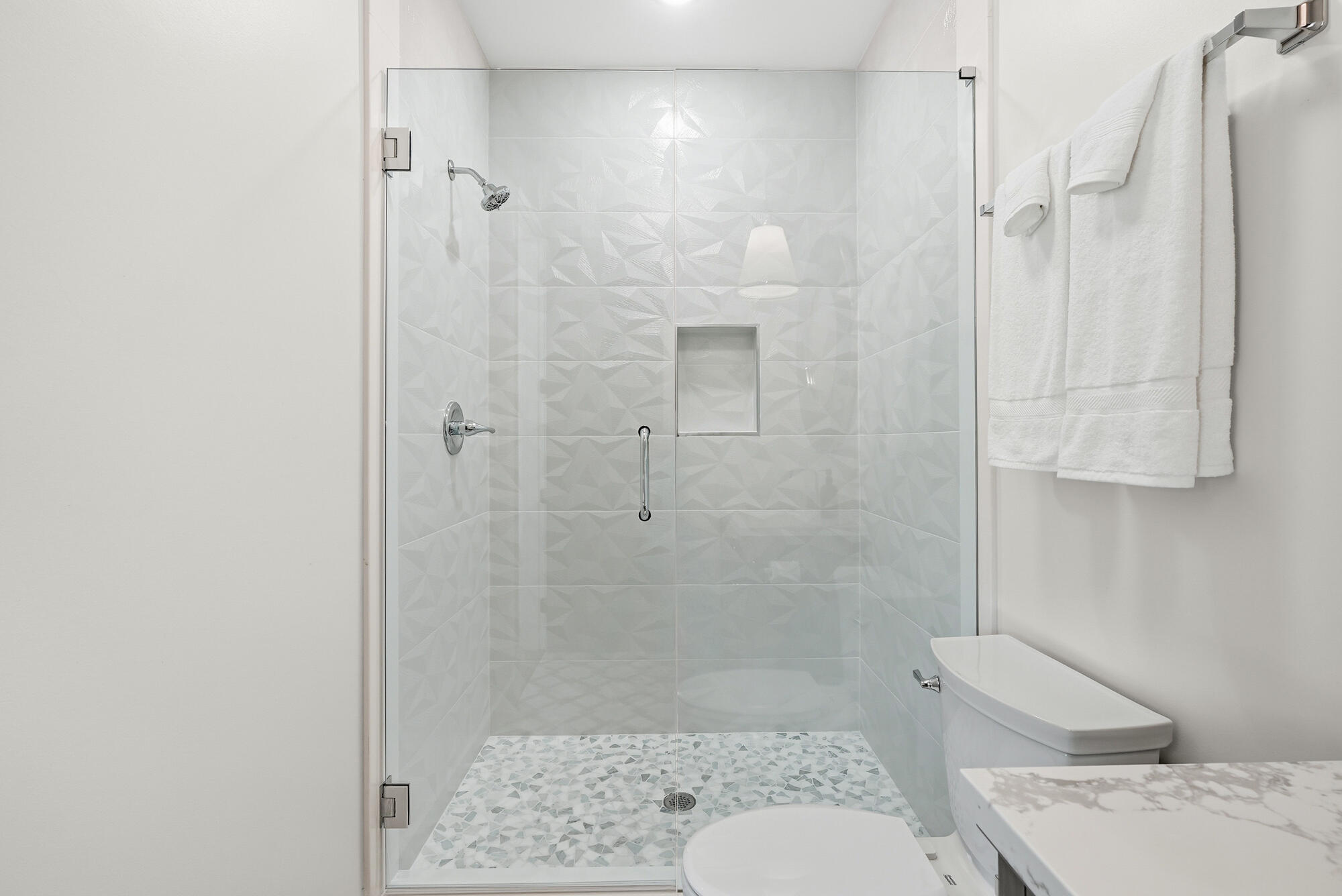 LAGUNA BEACH - Residential