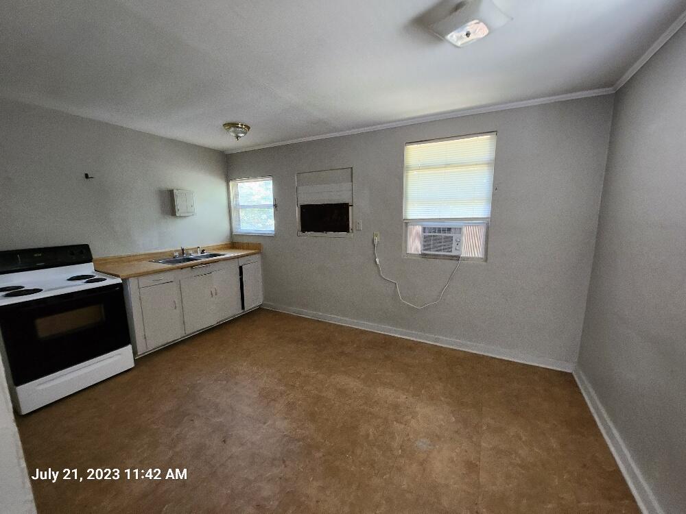 GIBSON ADD LOT 9 BLK H - Residential Lease