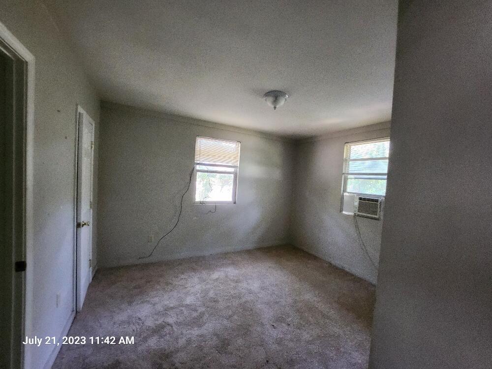 GIBSON ADD LOT 9 BLK H - Residential Lease