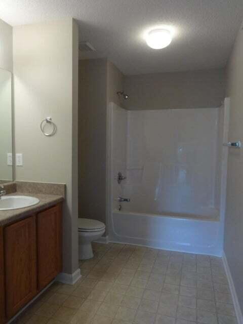 ROLLING PINES - Residential Lease