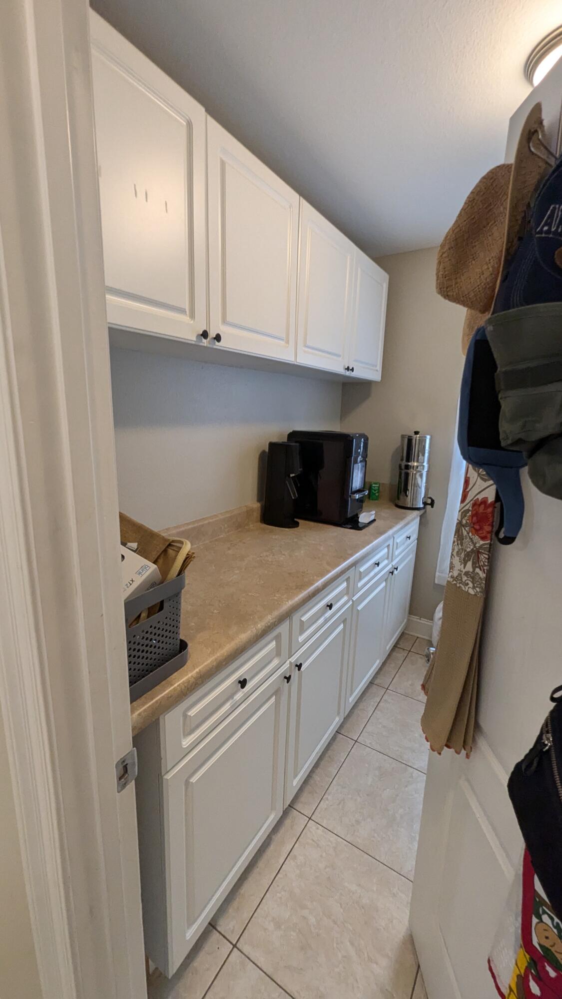 ROBLEDAL ESTATES UNIT 5 - Residential