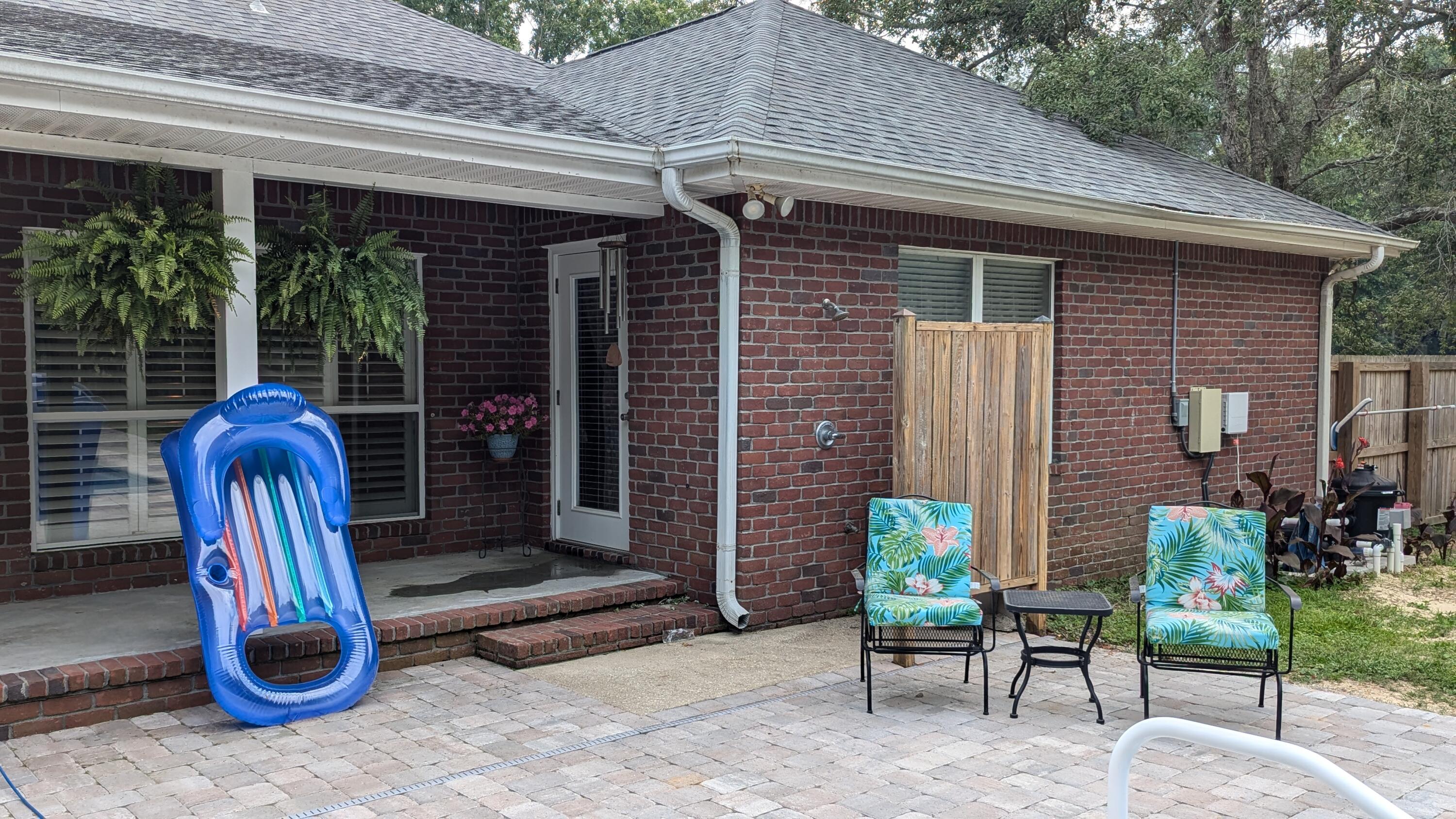 ROBLEDAL ESTATES UNIT 5 - Residential