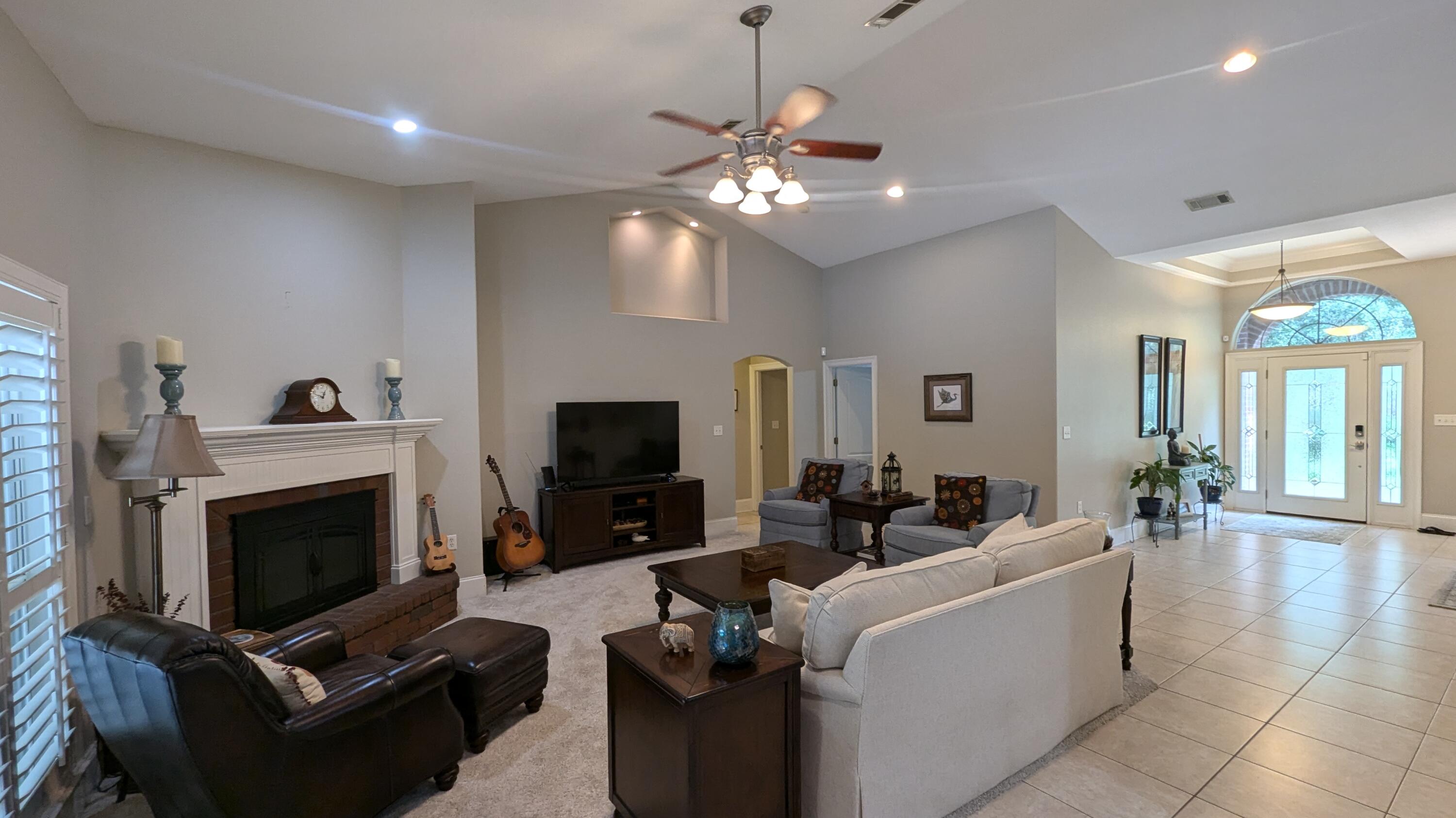 ROBLEDAL ESTATES UNIT 5 - Residential