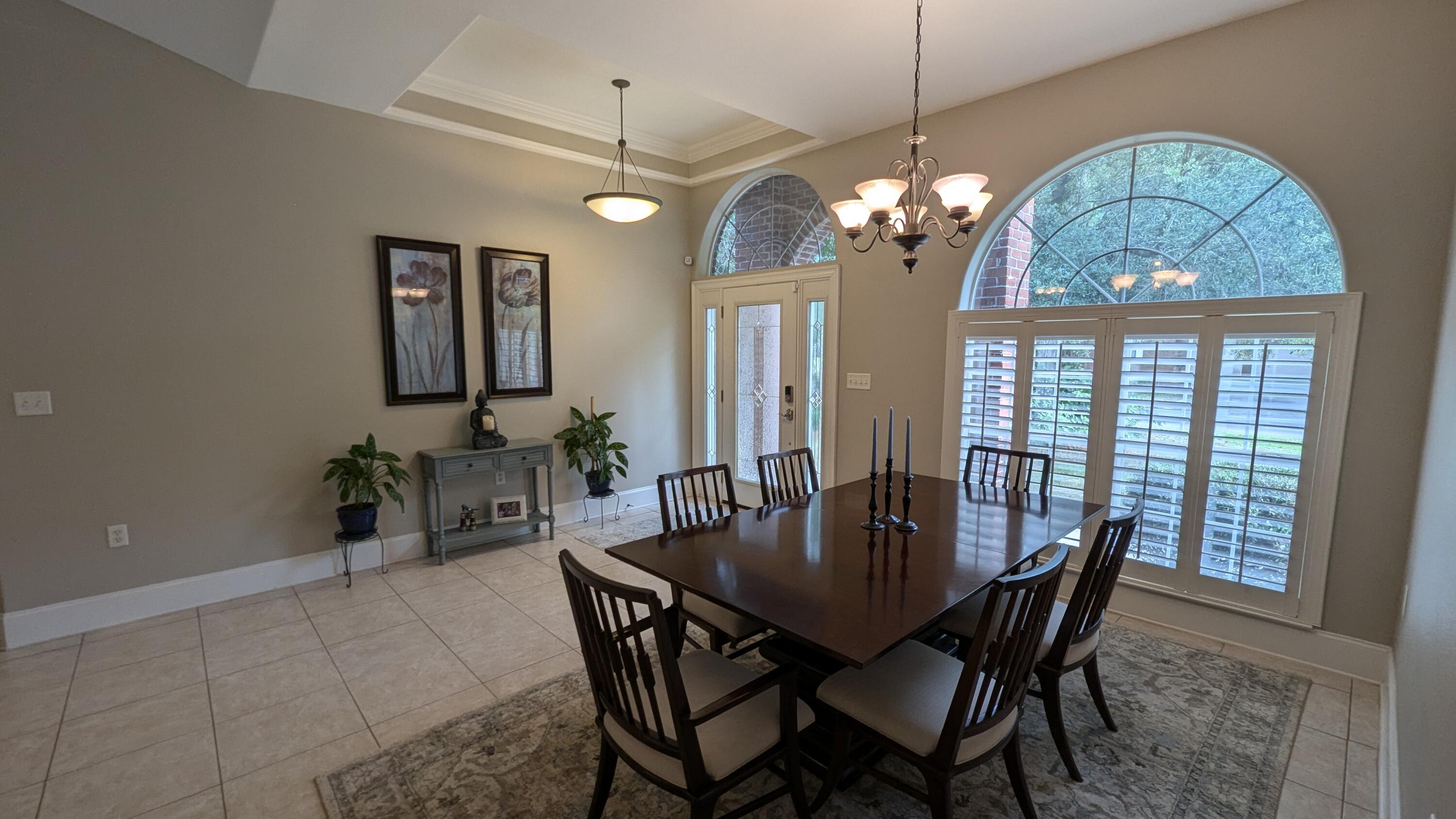 ROBLEDAL ESTATES UNIT 5 - Residential