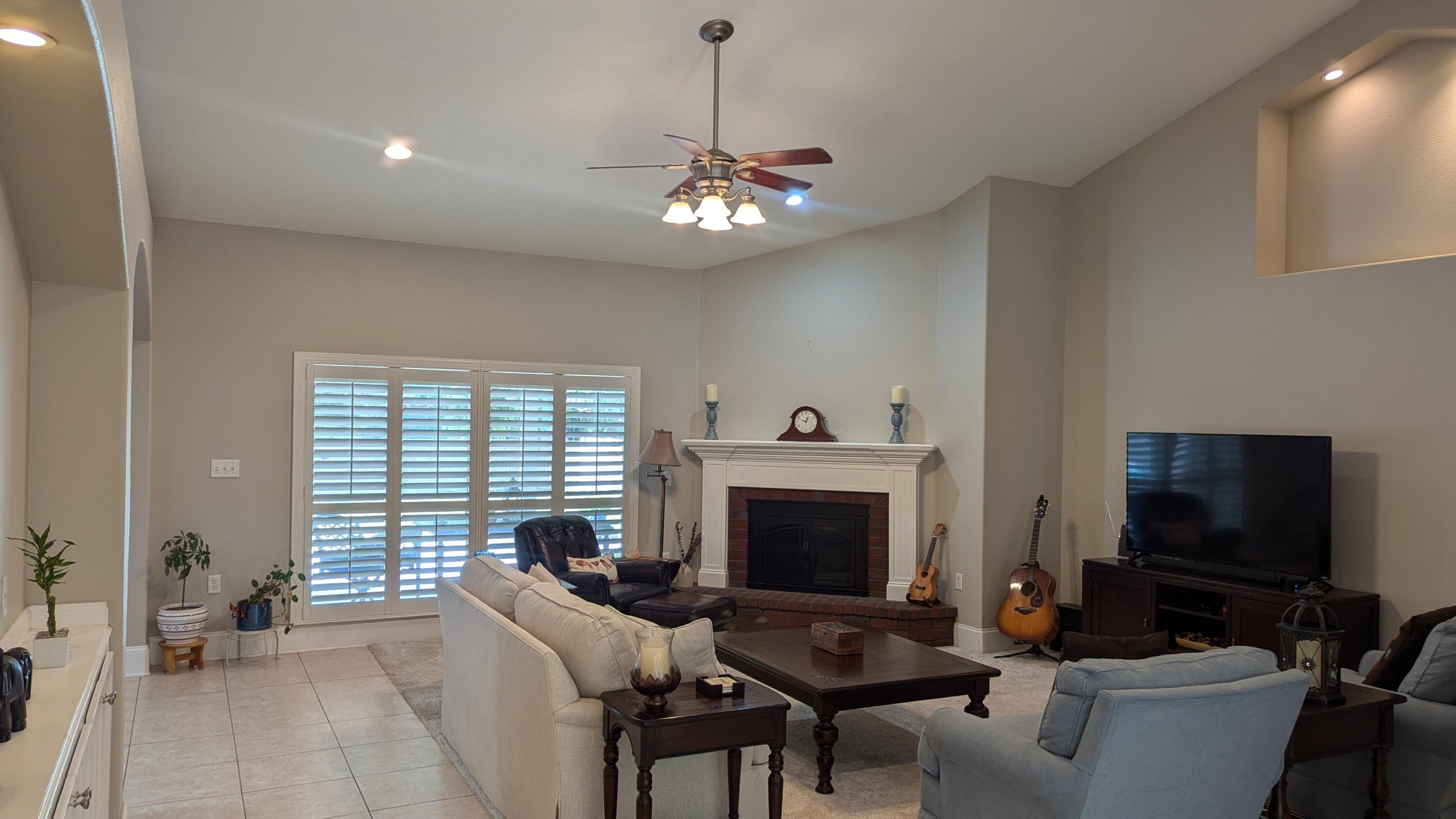 ROBLEDAL ESTATES UNIT 5 - Residential