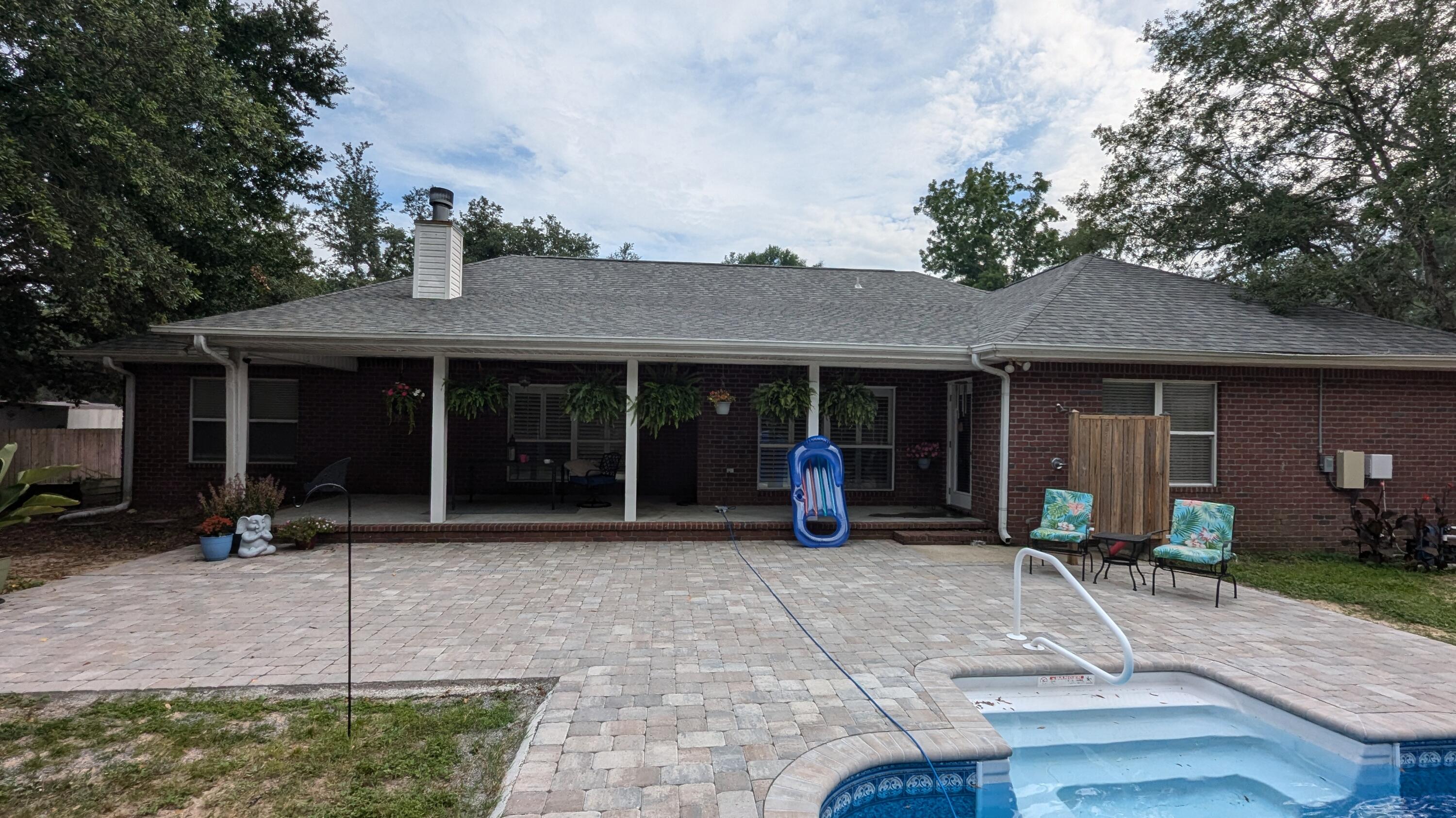 ROBLEDAL ESTATES UNIT 5 - Residential