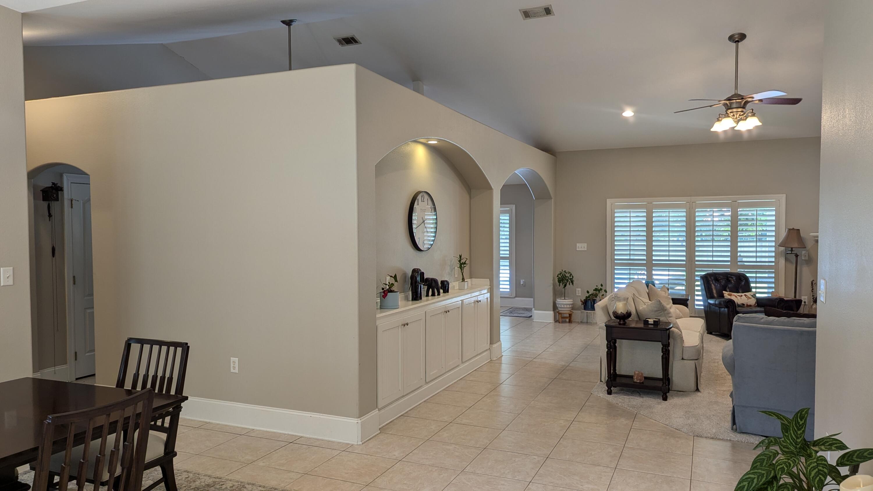 ROBLEDAL ESTATES UNIT 5 - Residential