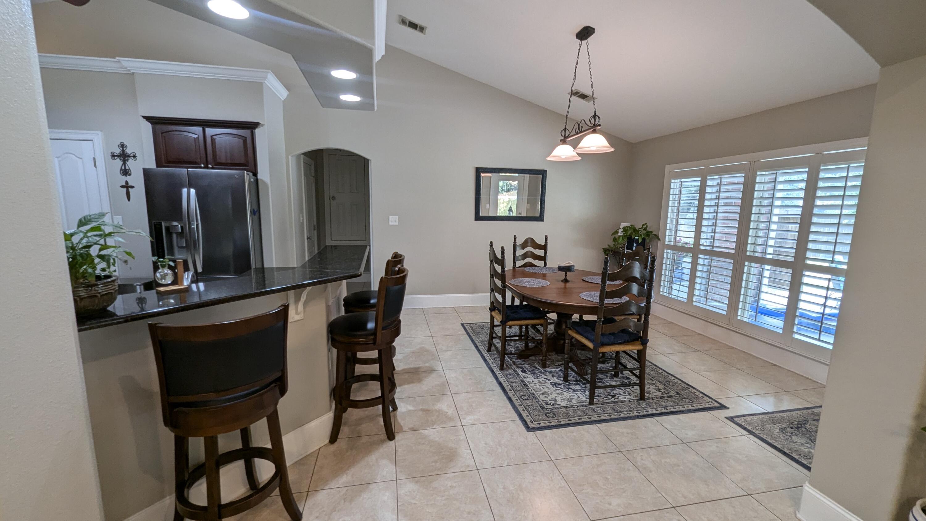 ROBLEDAL ESTATES UNIT 5 - Residential