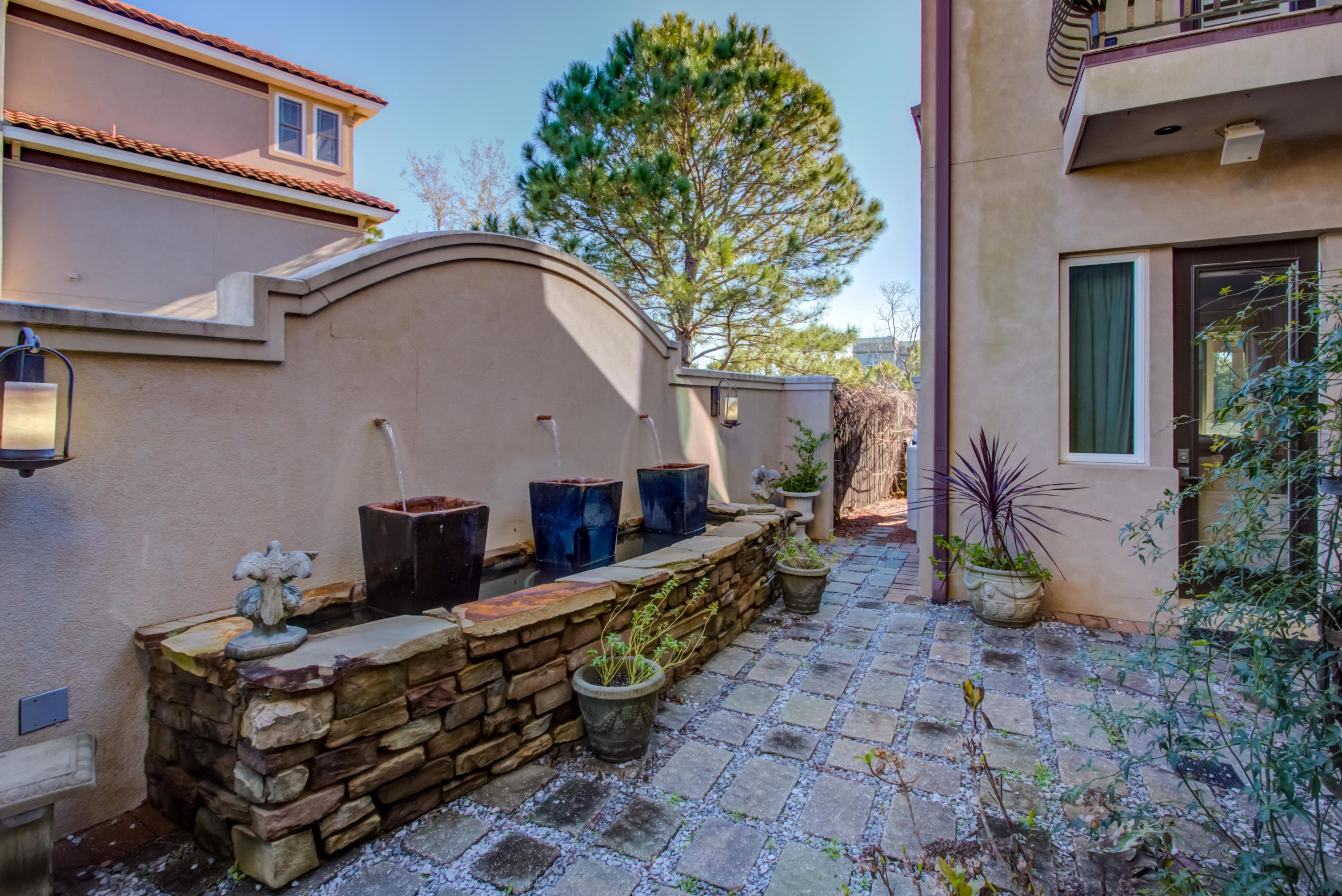 CALUSA BAY S/D - Residential