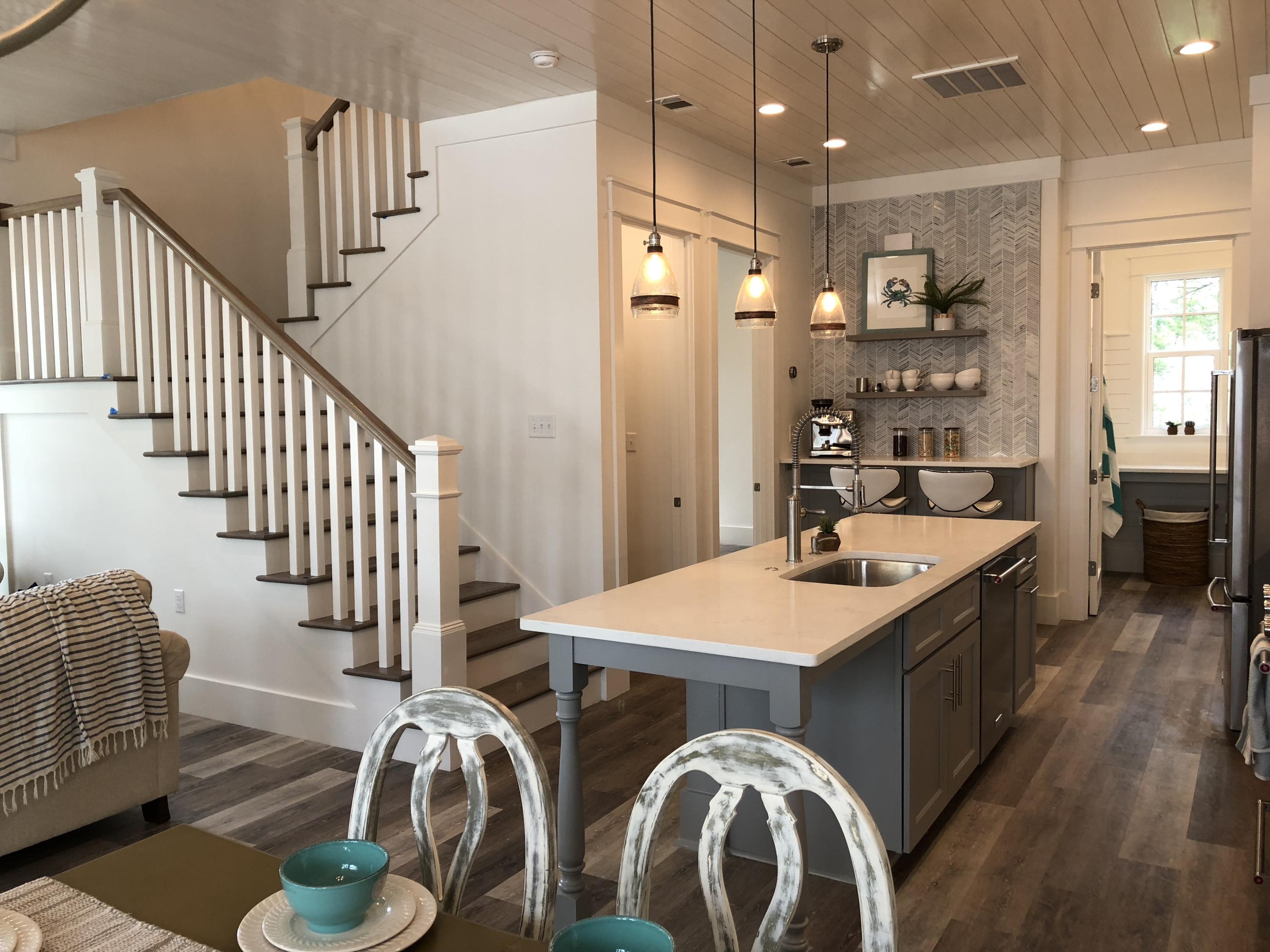 LAKESIDE AT BLUE MOUNTAIN BEACH - Residential