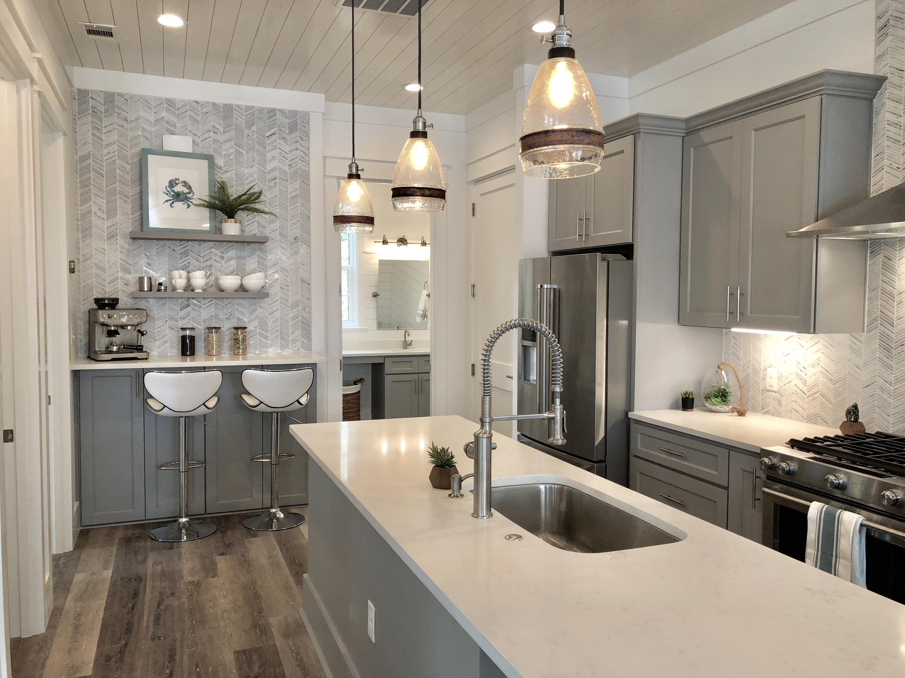 LAKESIDE AT BLUE MOUNTAIN BEACH - Residential