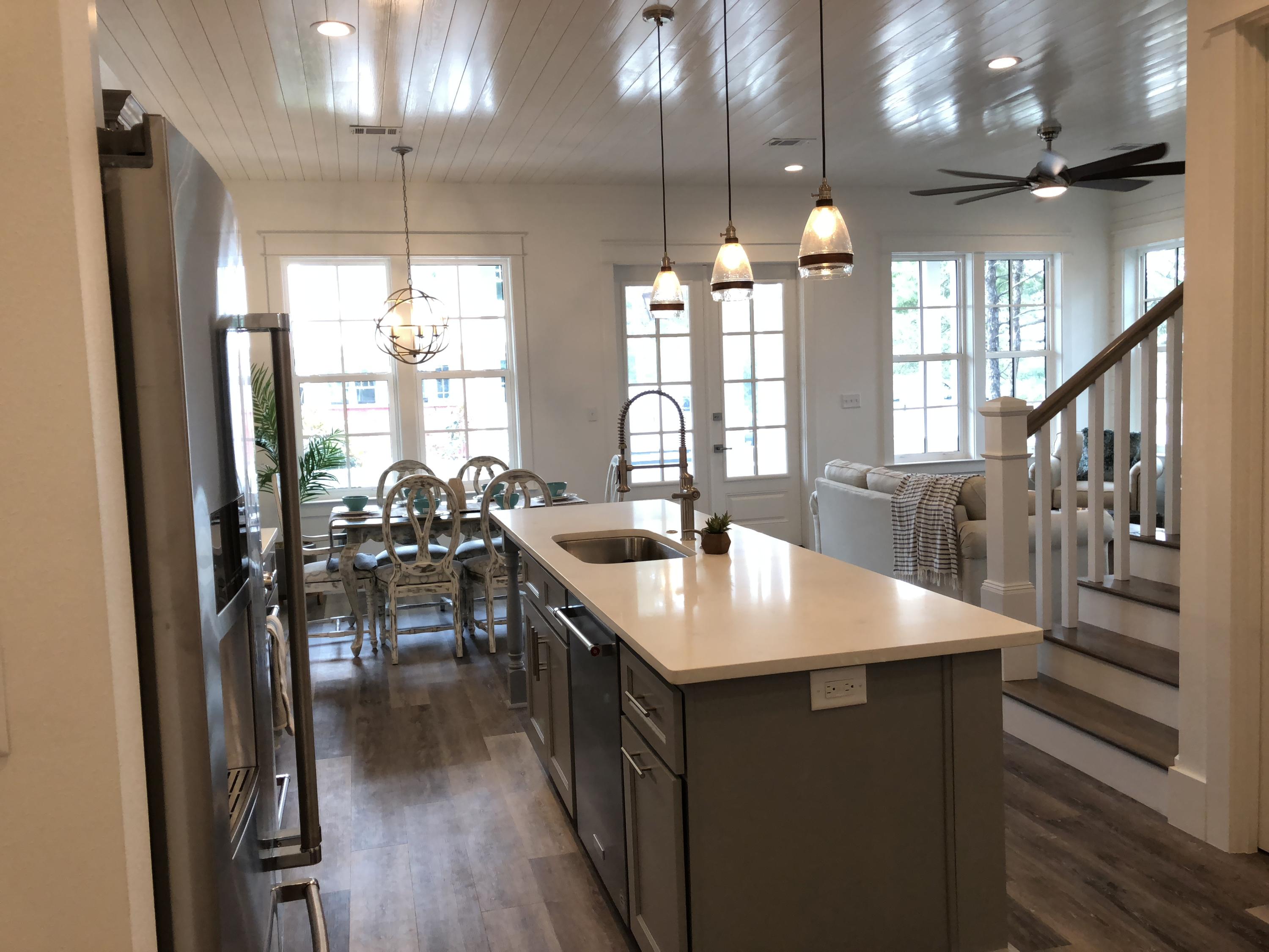 LAKESIDE AT BLUE MOUNTAIN BEACH - Residential