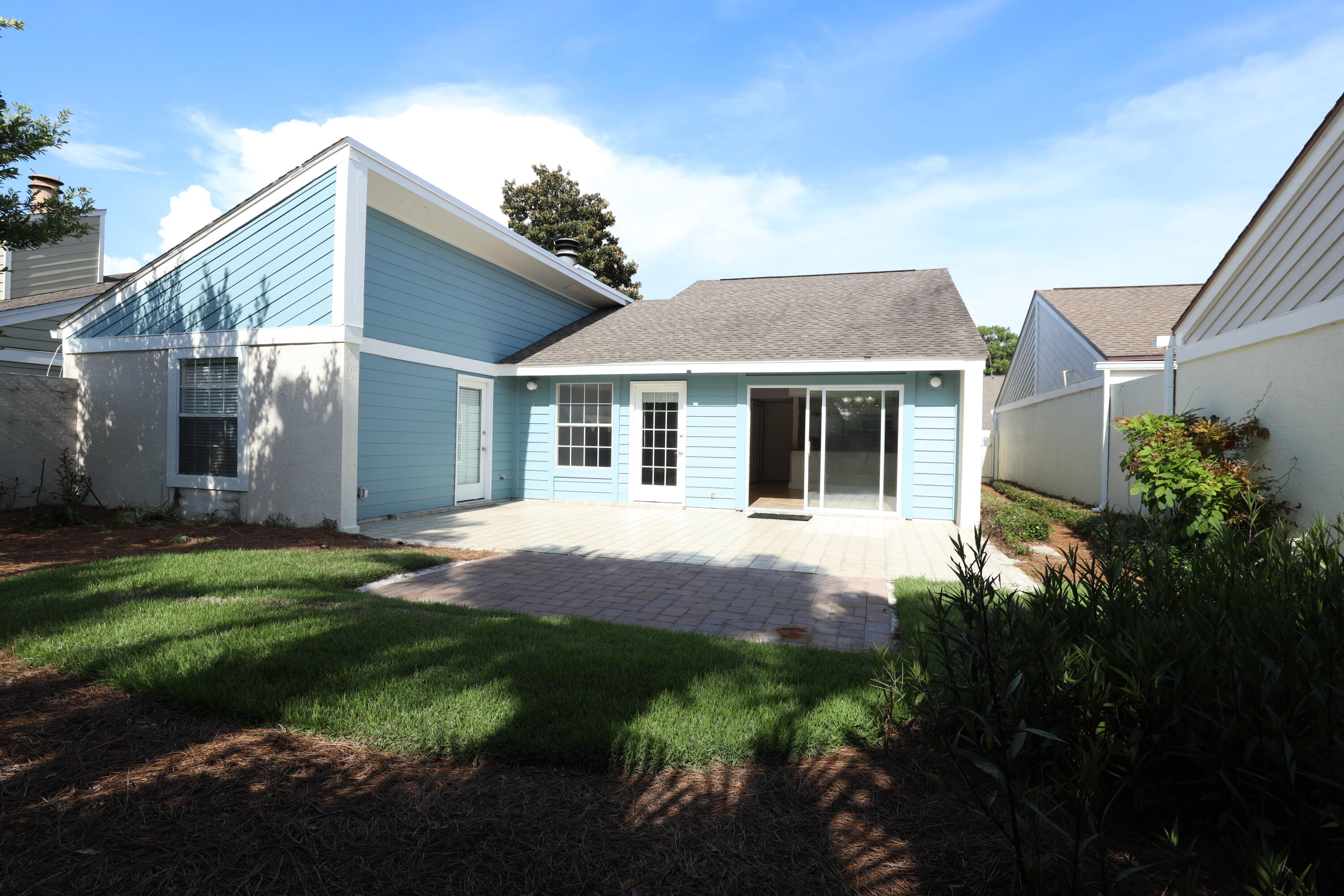 L'ATRIUM - Residential Lease