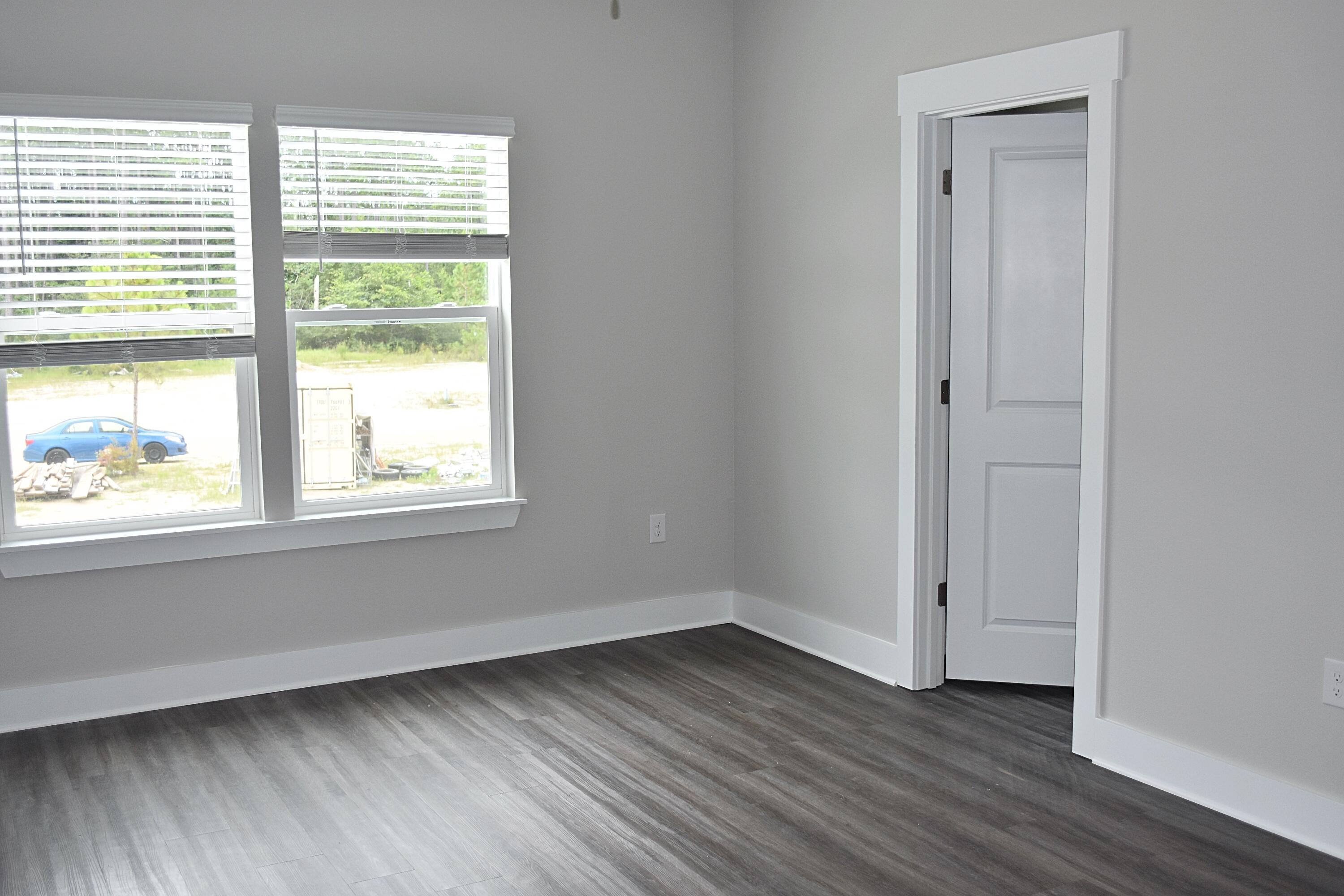 VERANDAS AT FREEPORT - Residential Lease